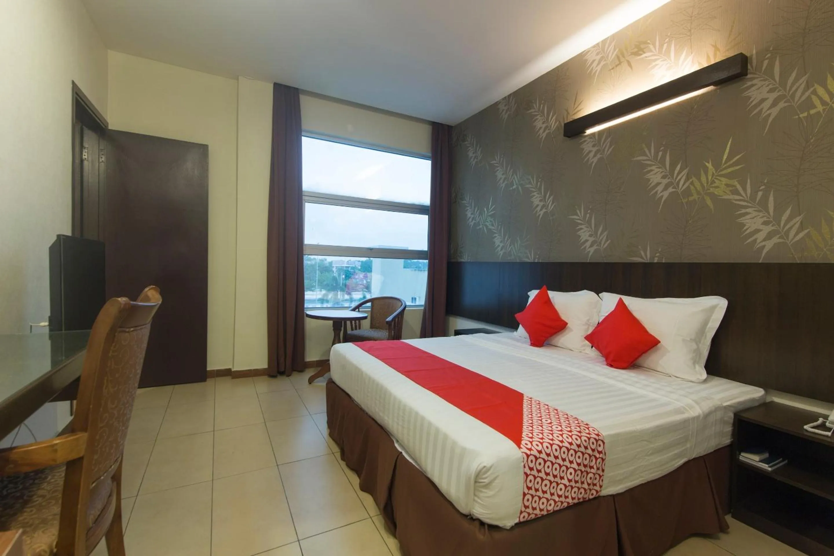 Bedroom, Bed in Hotel O Bei King