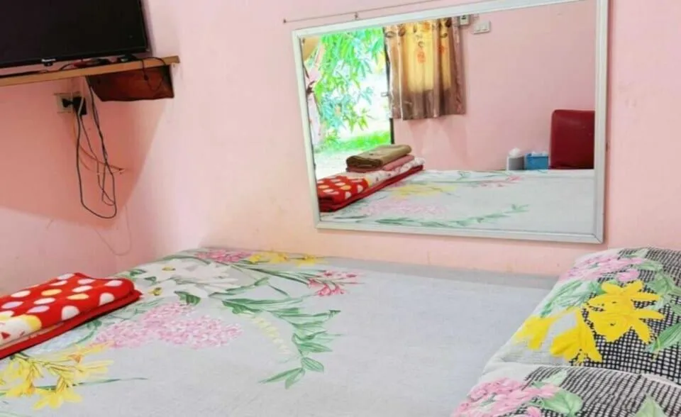 Bedroom in OYO 75489 Leelawadee NonPho Resort (Amnatcharoen)