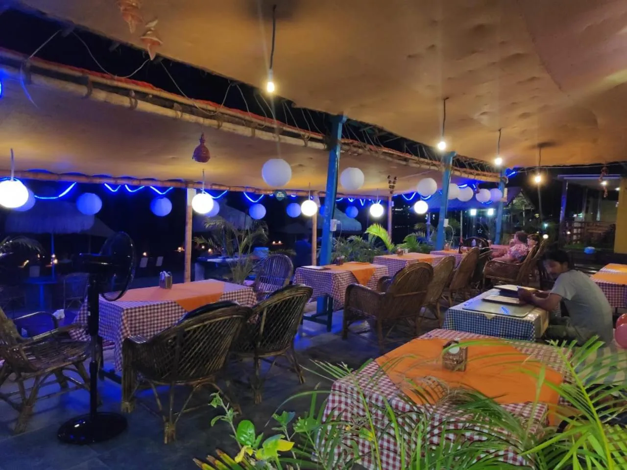 Restaurant/places to eat in Sea Front Beach Huts