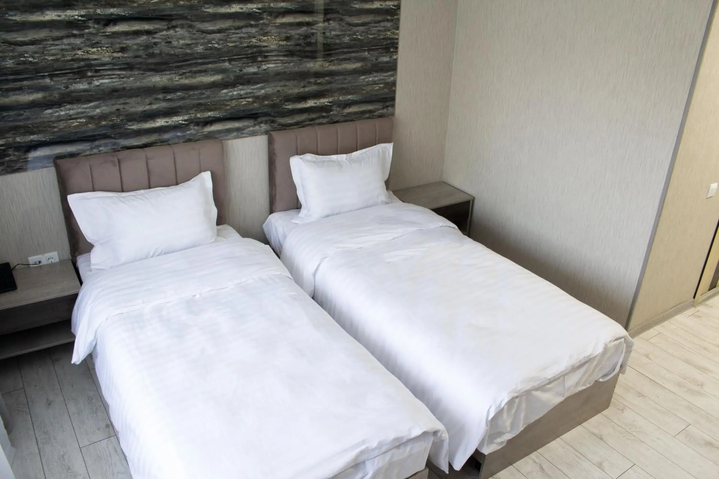 Standard Twin Room in Artist Regency Hotel Standard Twin Room in Artist Regency Hotel