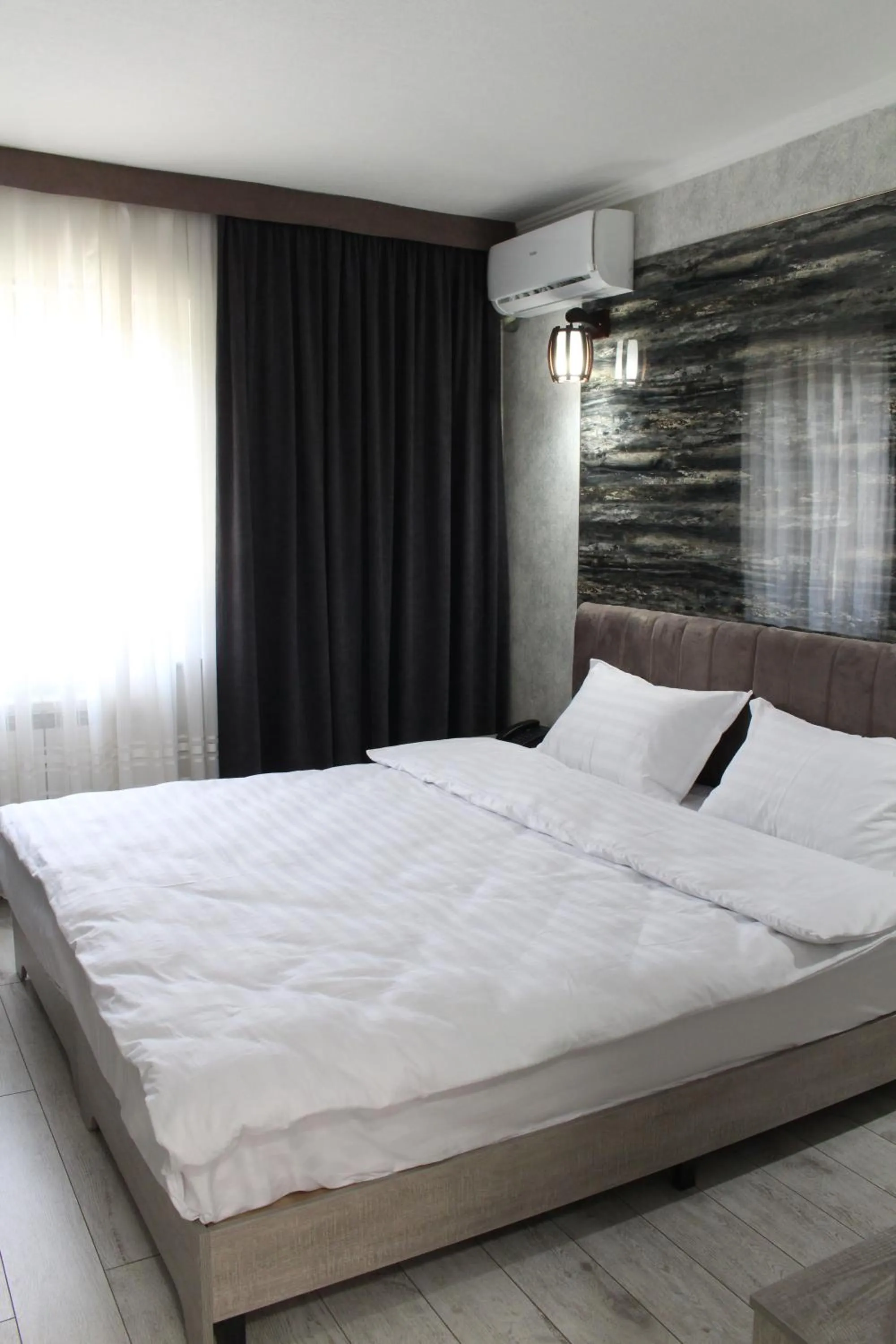 Standard Double Room - single occupancy in Artist Regency Hotel