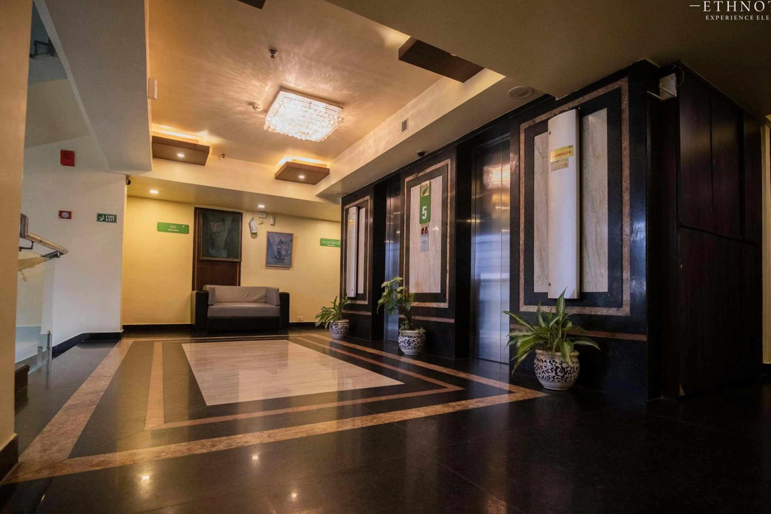 elevator in Ethnotel, Kolkata Airport