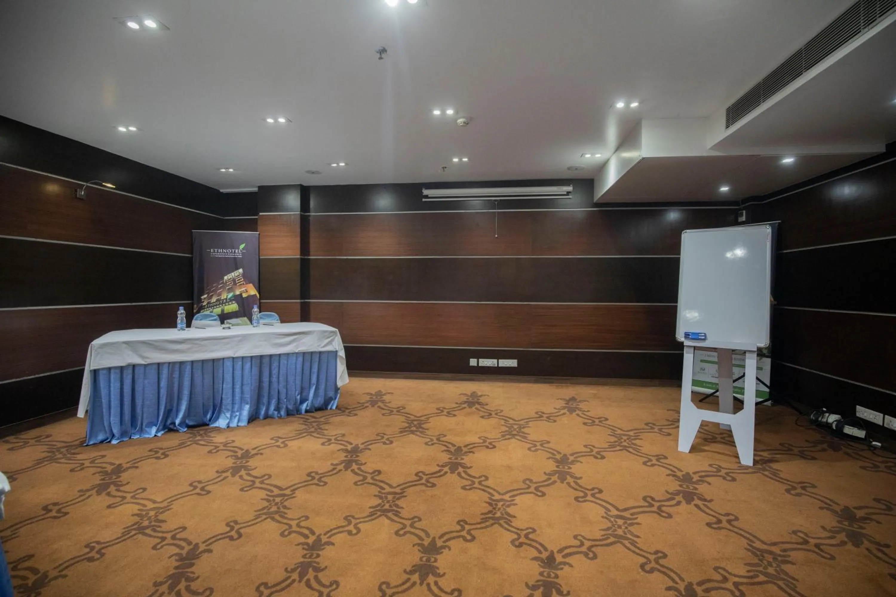 Meeting/conference room in Ethnotel, Kolkata Airport