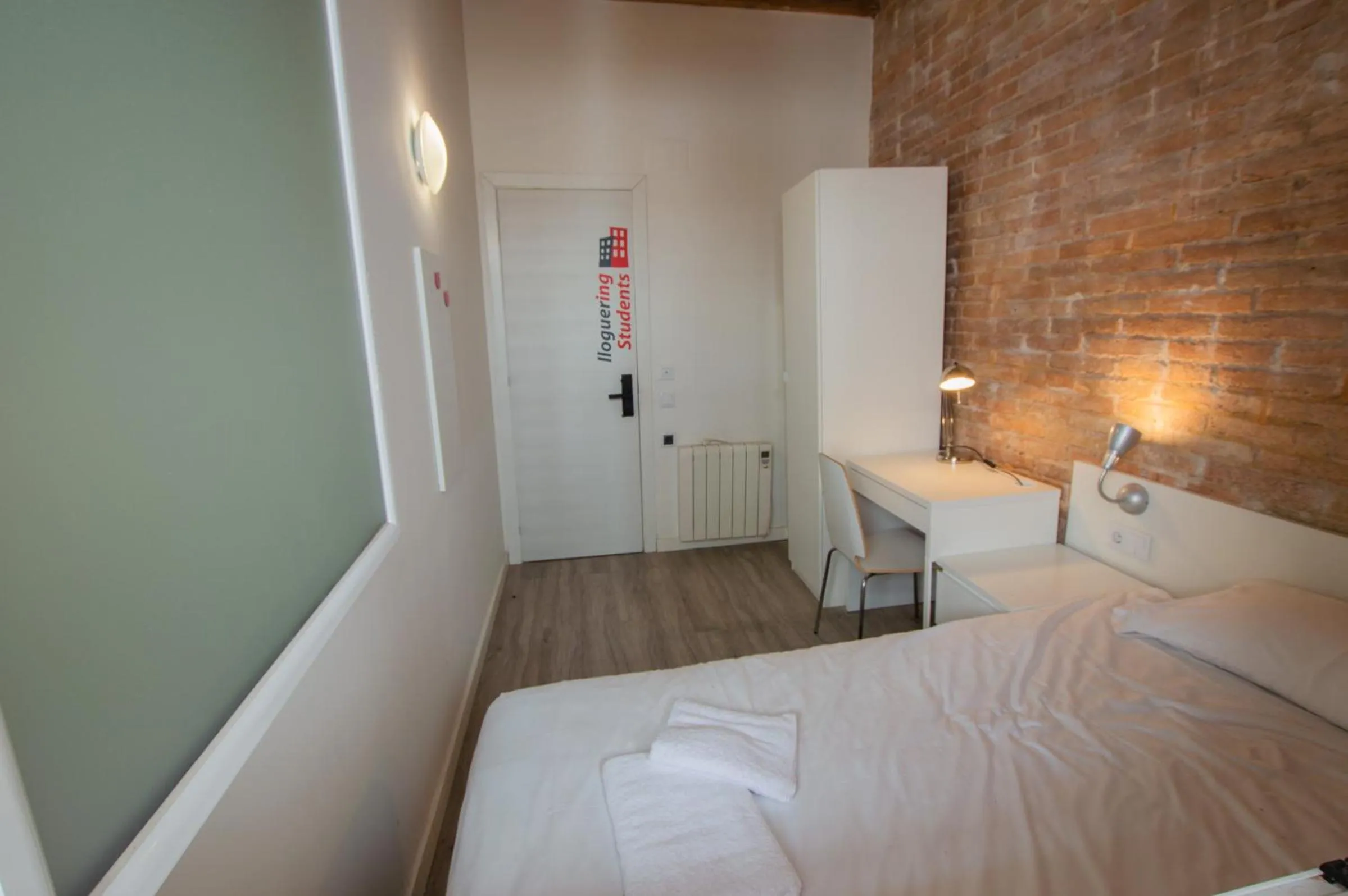 Bedroom, Bed in Barcelona Classic Gracia Apartments