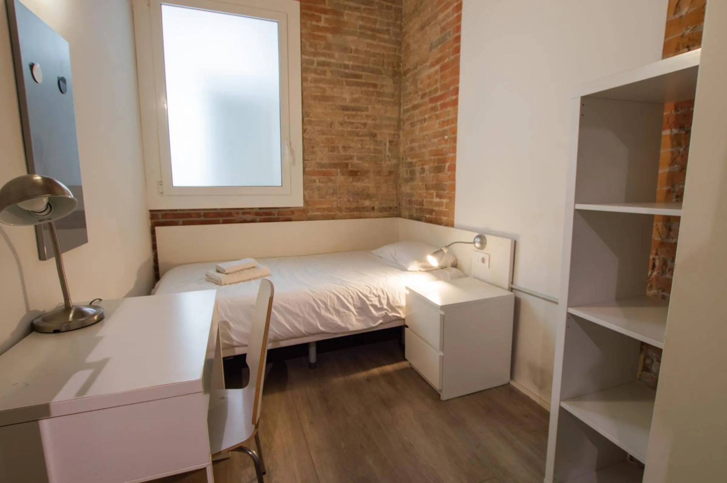 Bedroom, Bed in Barcelona Classic Gracia Apartments