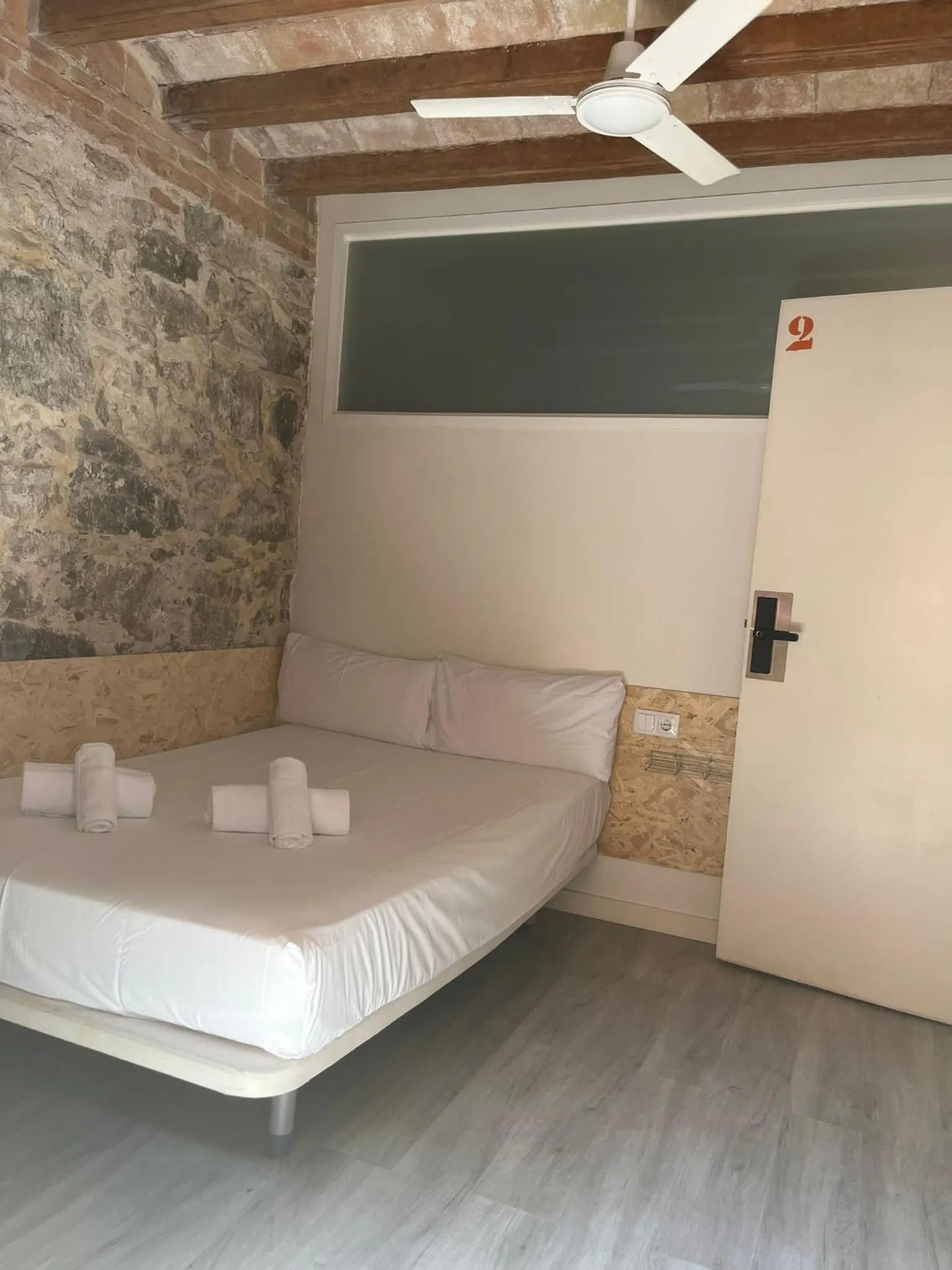 Bedroom, Bed in Barcelona Classic Gracia Apartments