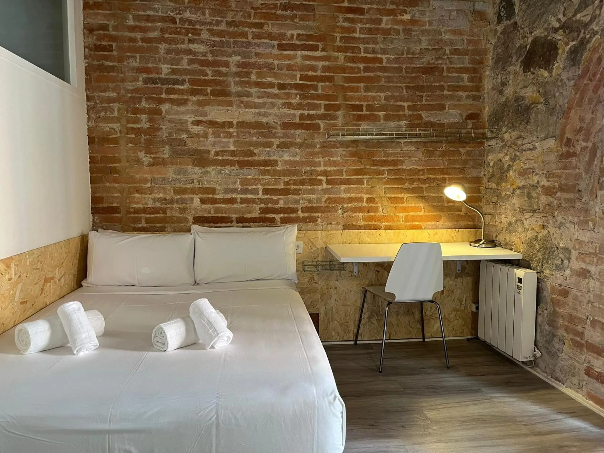 Bedroom, Bed in Barcelona Classic Gracia Apartments