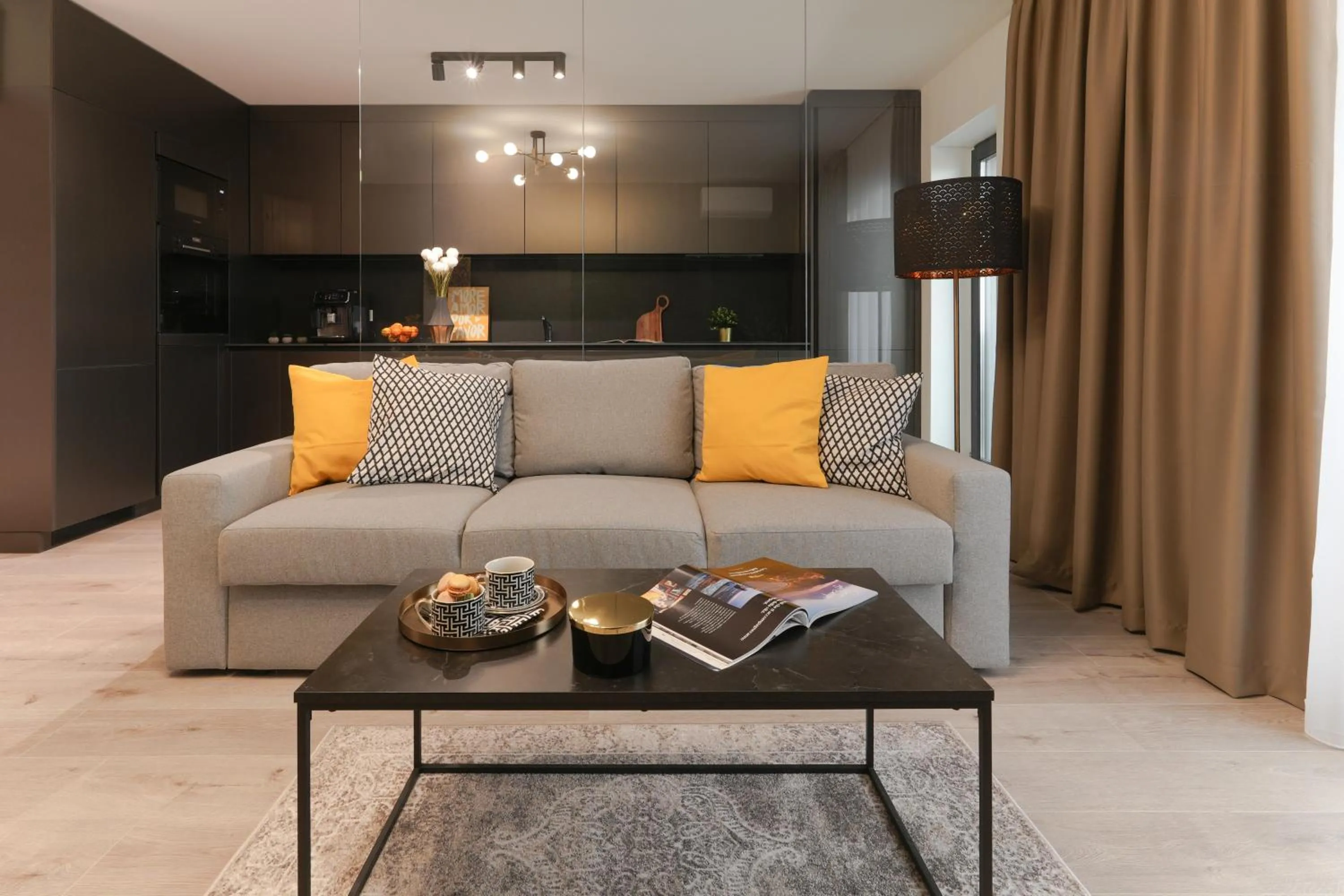 Living room in Luca - Luxury Park-View Apt with Balcony & Parking