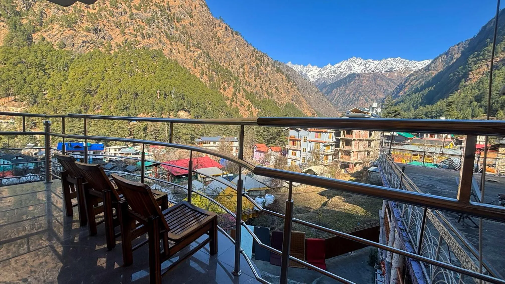Balcony/Terrace in Jungle by sturmfrei Kasol