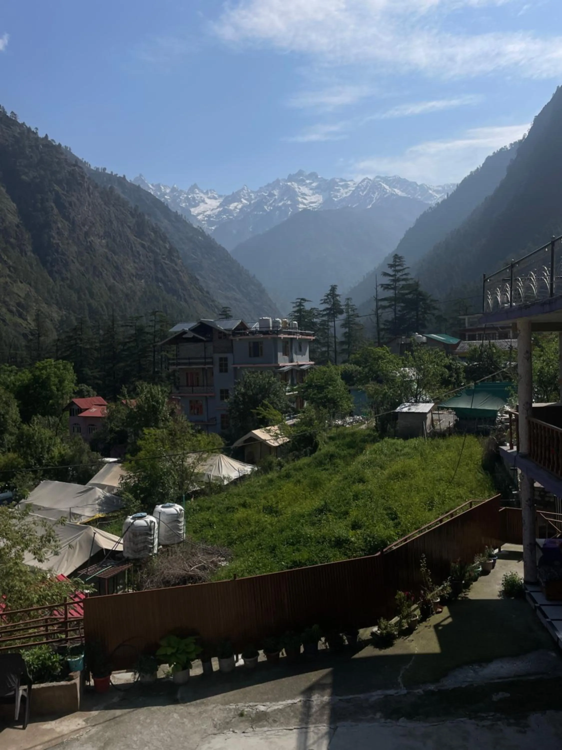 Mountain view in Jungle by sturmfrei Kasol