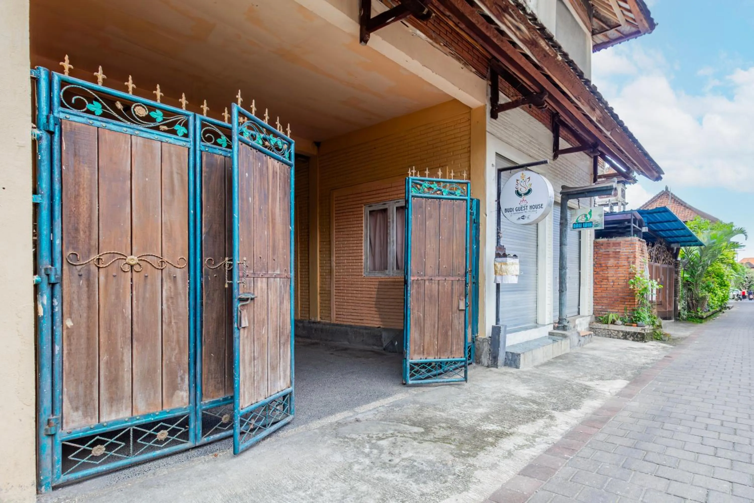 Facade/entrance in Belvilla Ratna Resort Ubud PalaceNearUbud Palace