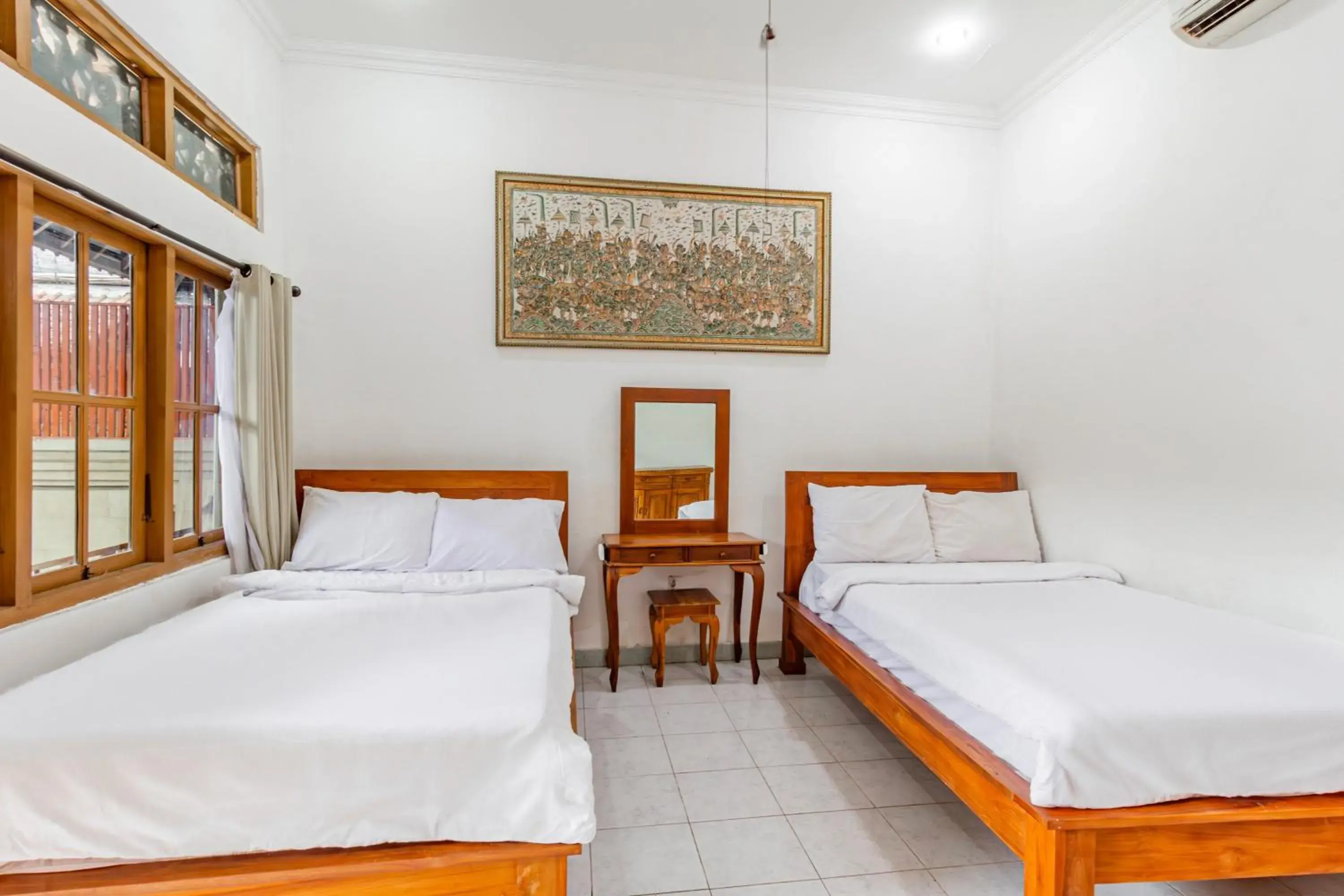 Economy Twin Room in Belvilla Ratna Resort Ubud PalaceNearUbud Palace Economy Twin Room in Belvilla Ratna Resort Ubud PalaceNearUbud Palace