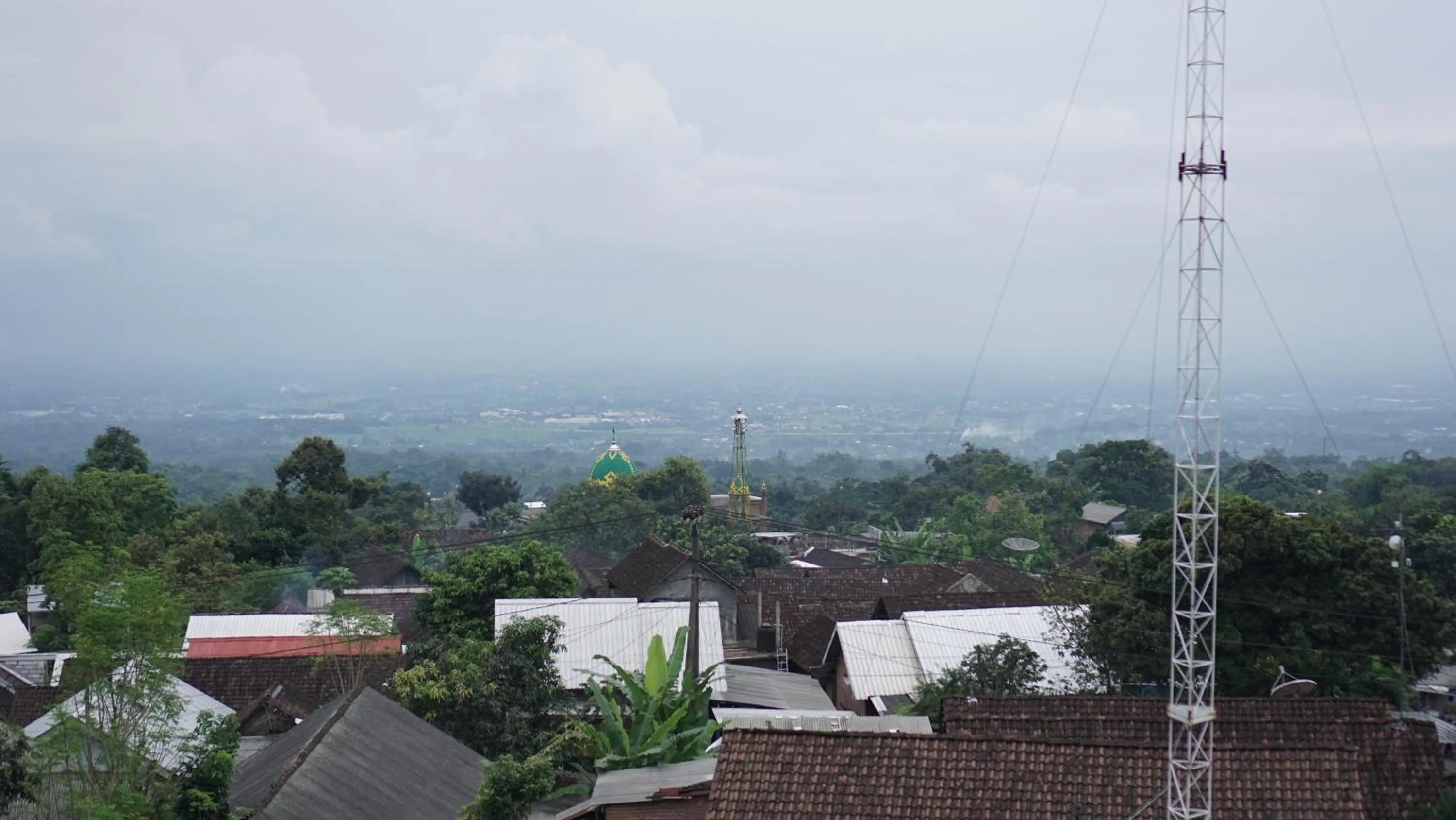 Lobby or reception in Hotel O Sakinah Homestay Bromo Syariah Near Rest Area Wringinanom