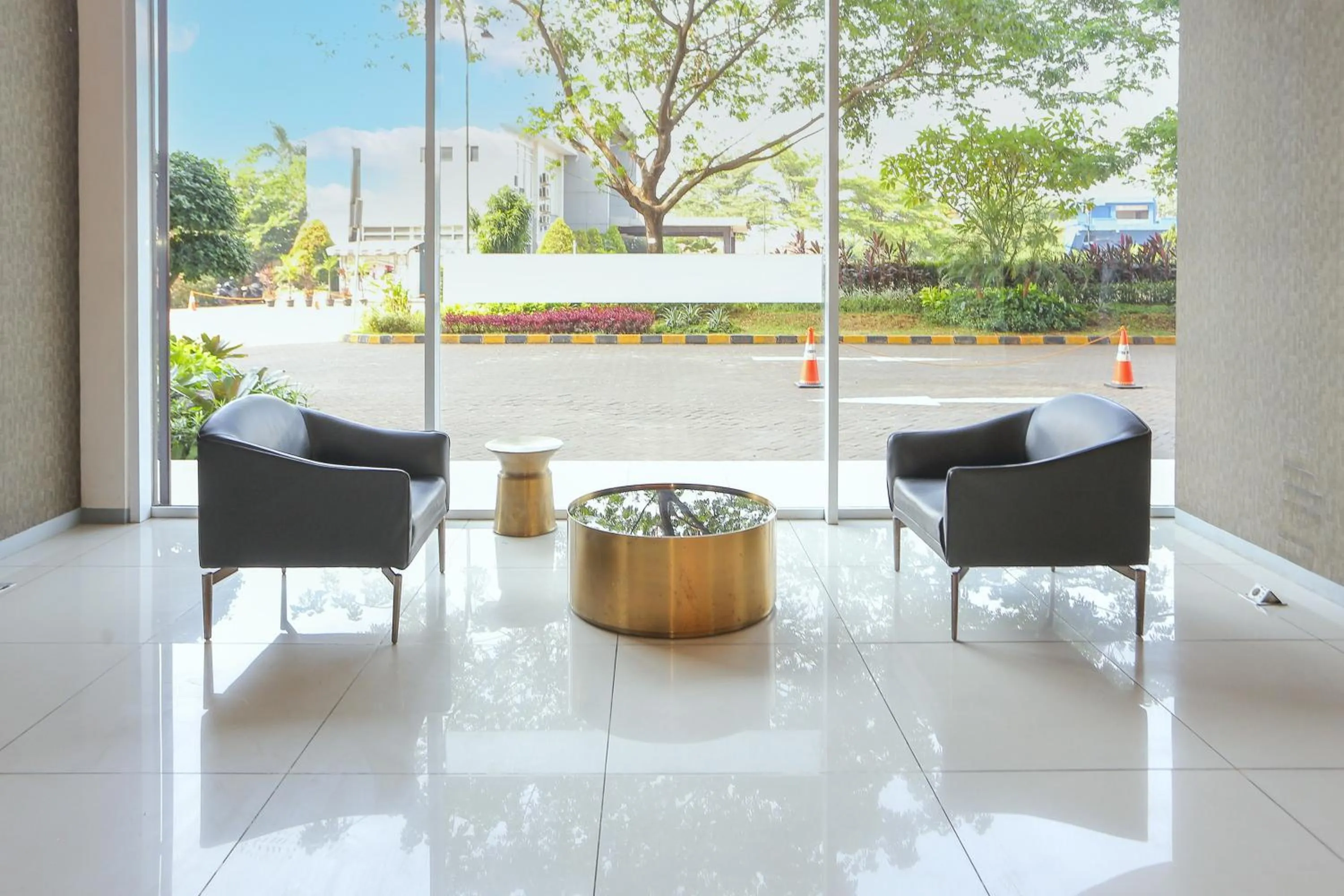 Lobby or reception in OYO 93948 Bunda Rachma Rooms