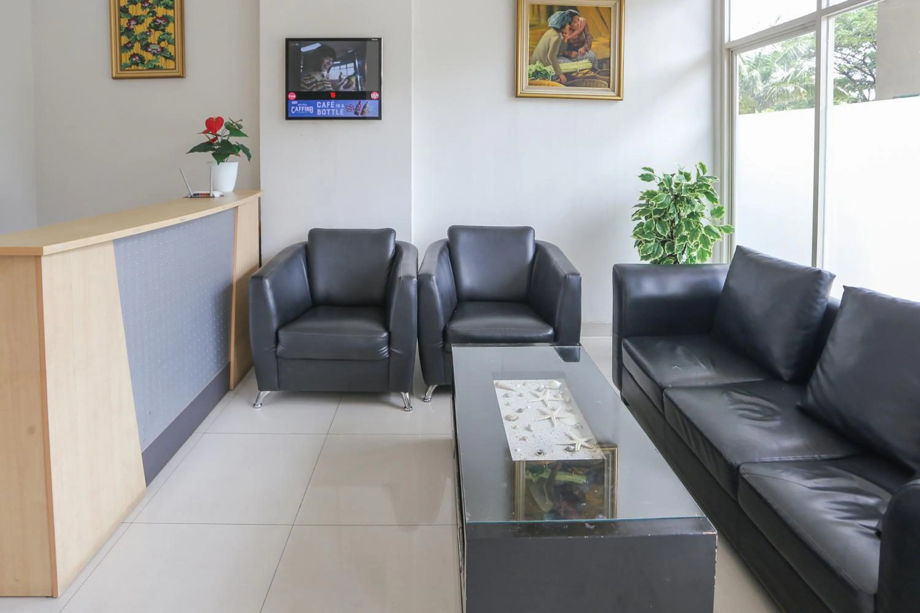 Seating area in OYO 93948 Bunda Rachma Rooms