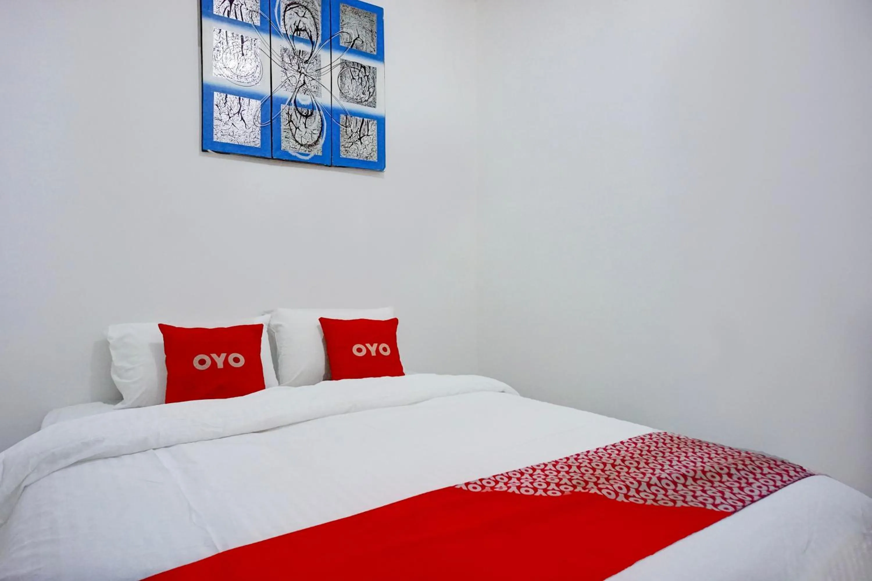 Bedroom, Bed in Hotel O Family Guesthouse