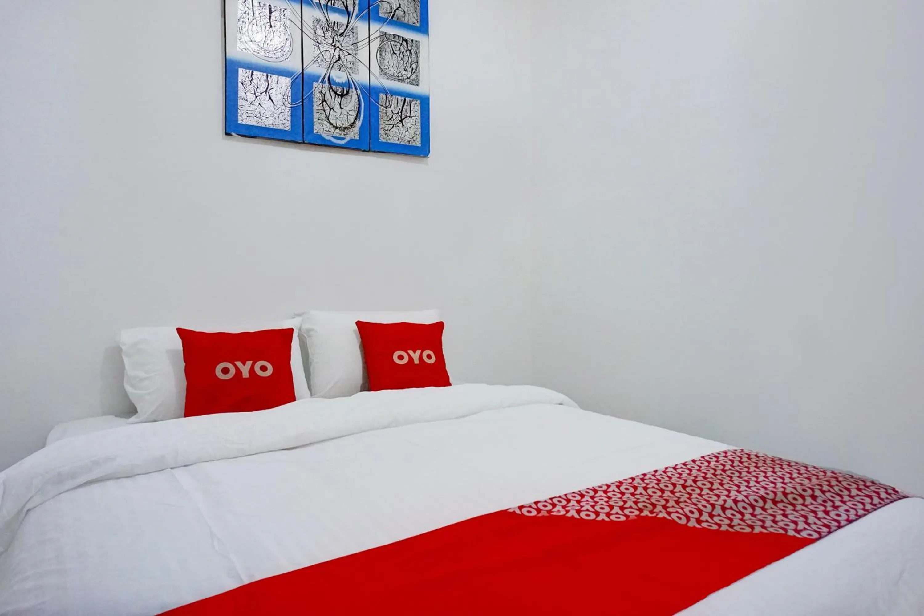 Bedroom, Bed in Hotel O Family Guesthouse