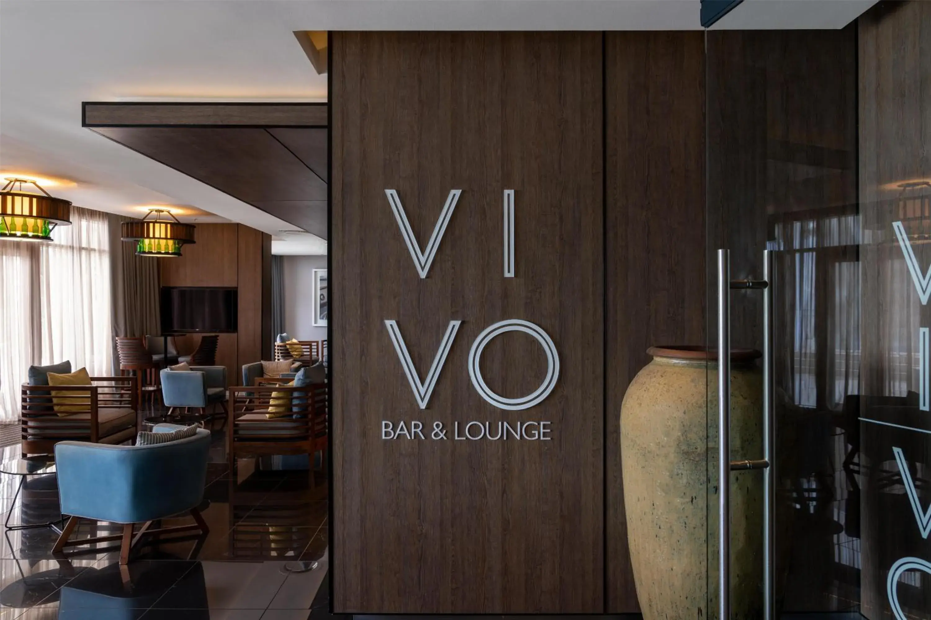 Lounge or bar in Radisson Blu Hotel & Residence Maputo Lounge or bar in Radisson Blu Hotel & Residence Maputo