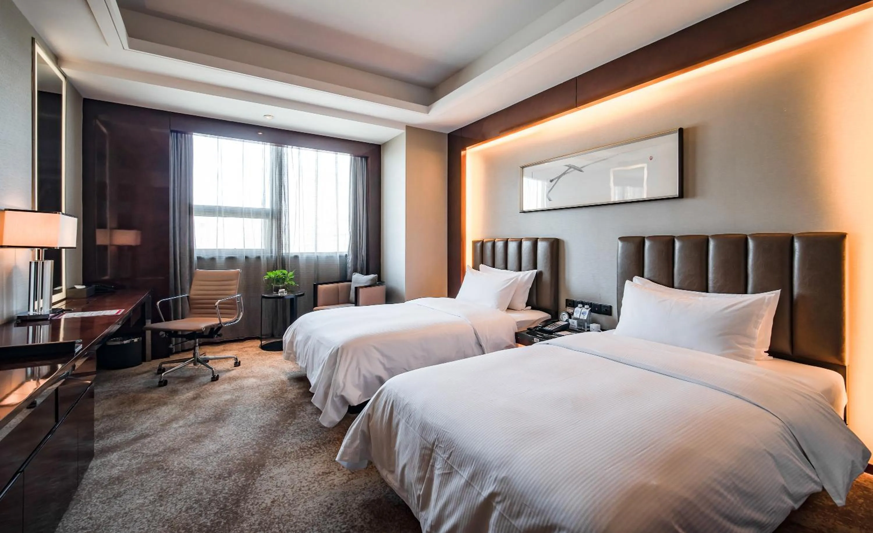 Bed in Ramada Changzhou North Hotel