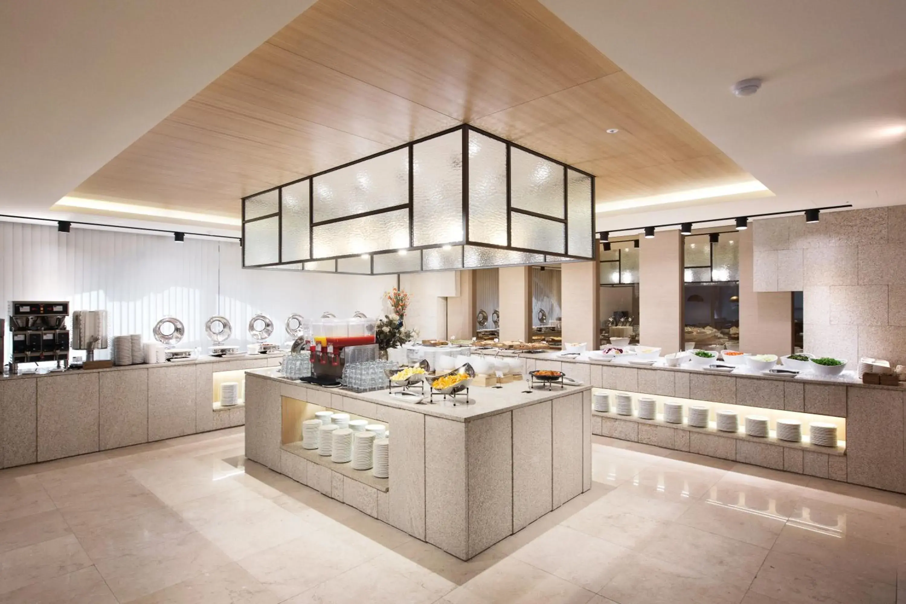 Restaurant/places to eat in Crown Harbor Hotel Busan Restaurant/places to eat in Crown Harbor Hotel Busan