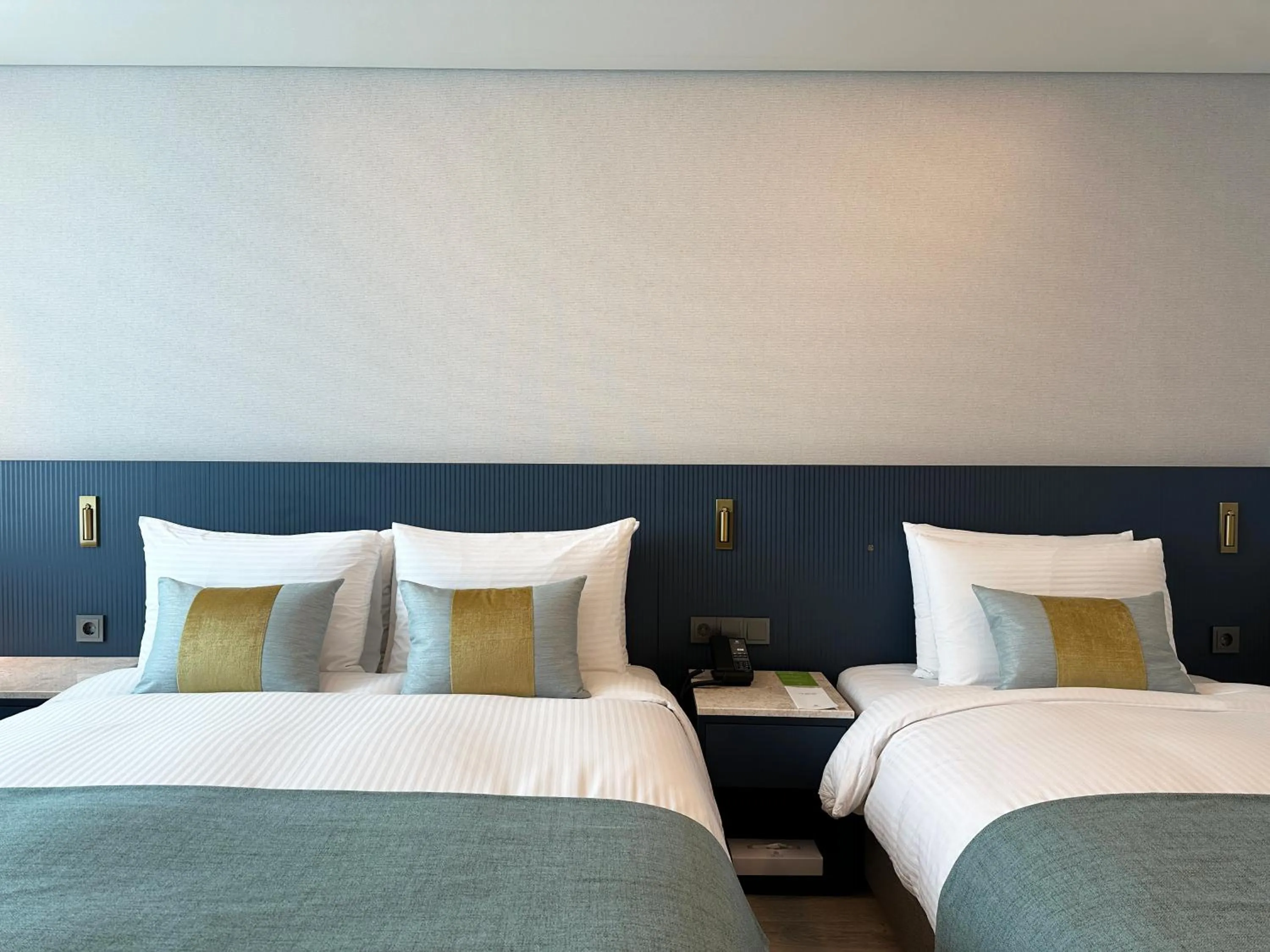 Bed in Crown Harbor Hotel Busan