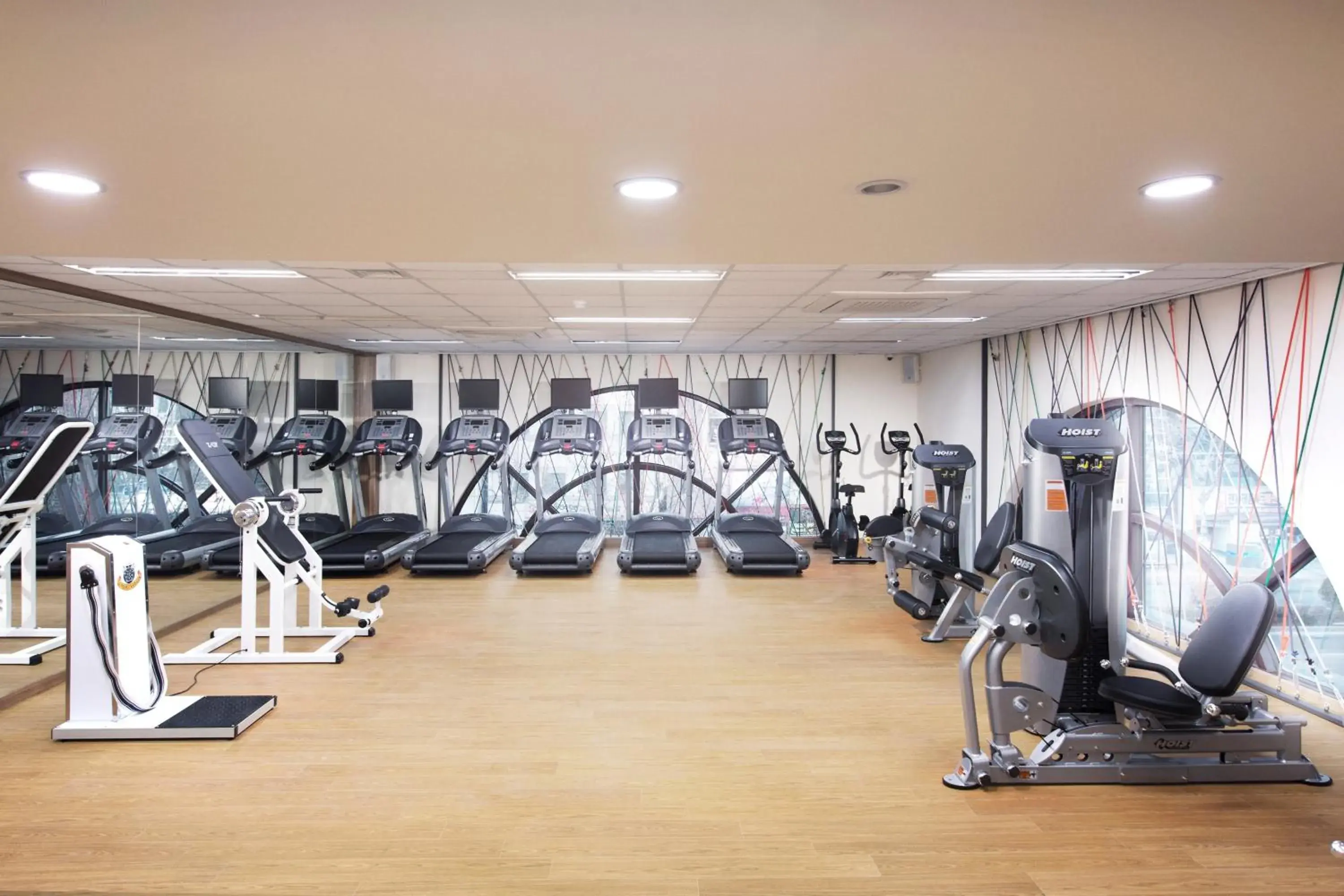 Fitness centre/facilities in Crown Harbor Hotel Busan Fitness centre/facilities in Crown Harbor Hotel Busan
