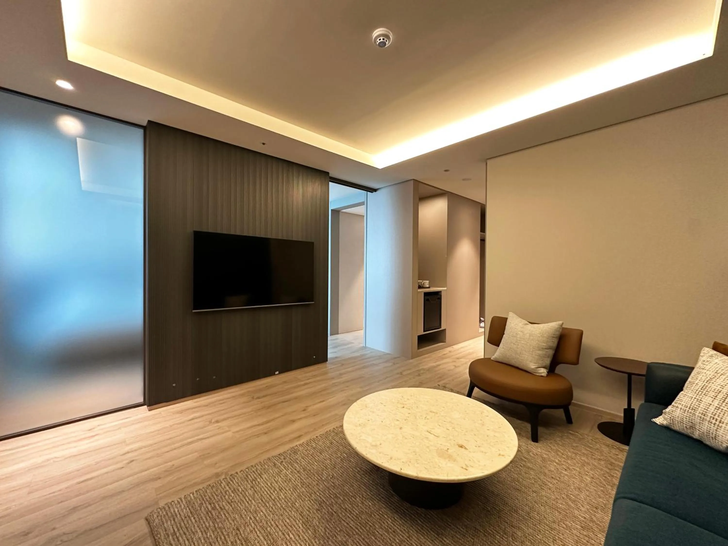 TV and multimedia in Crown Harbor Hotel Busan