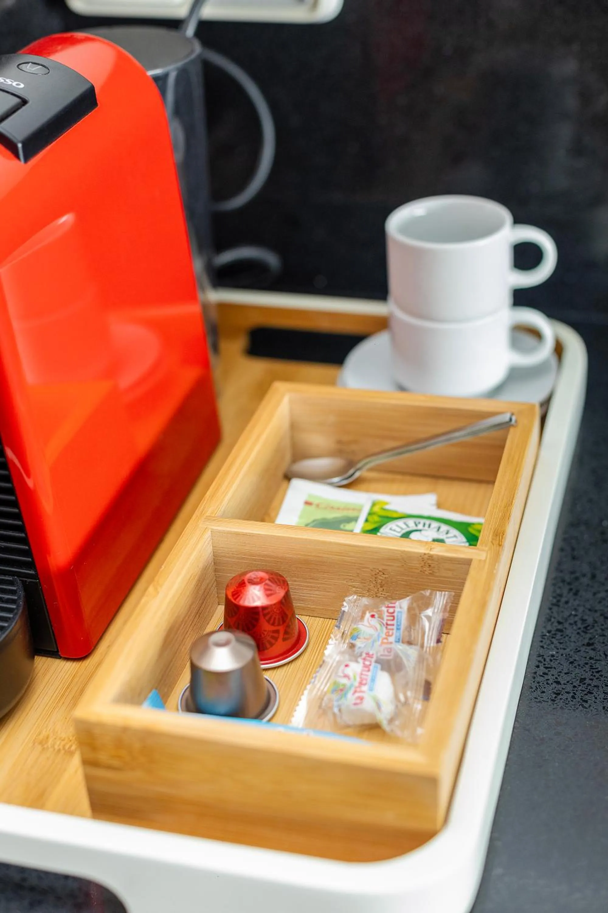 Coffee/tea facilities in La Scala AppartHotel Abidjan