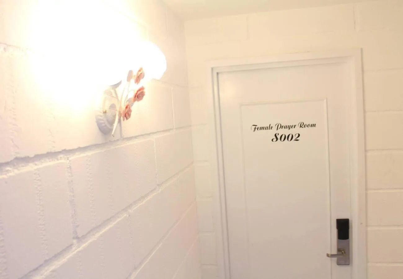 Text overlay in Just In Boutique hotel