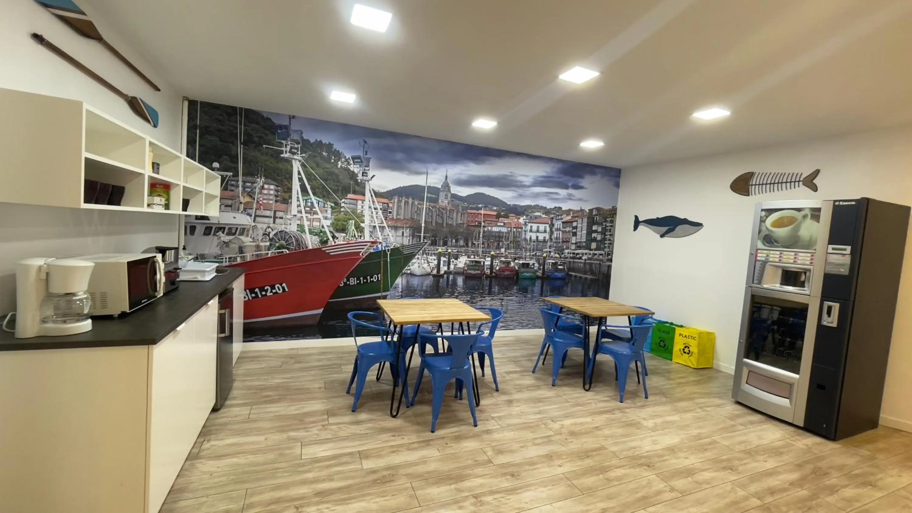 Dining area in Casual Blue