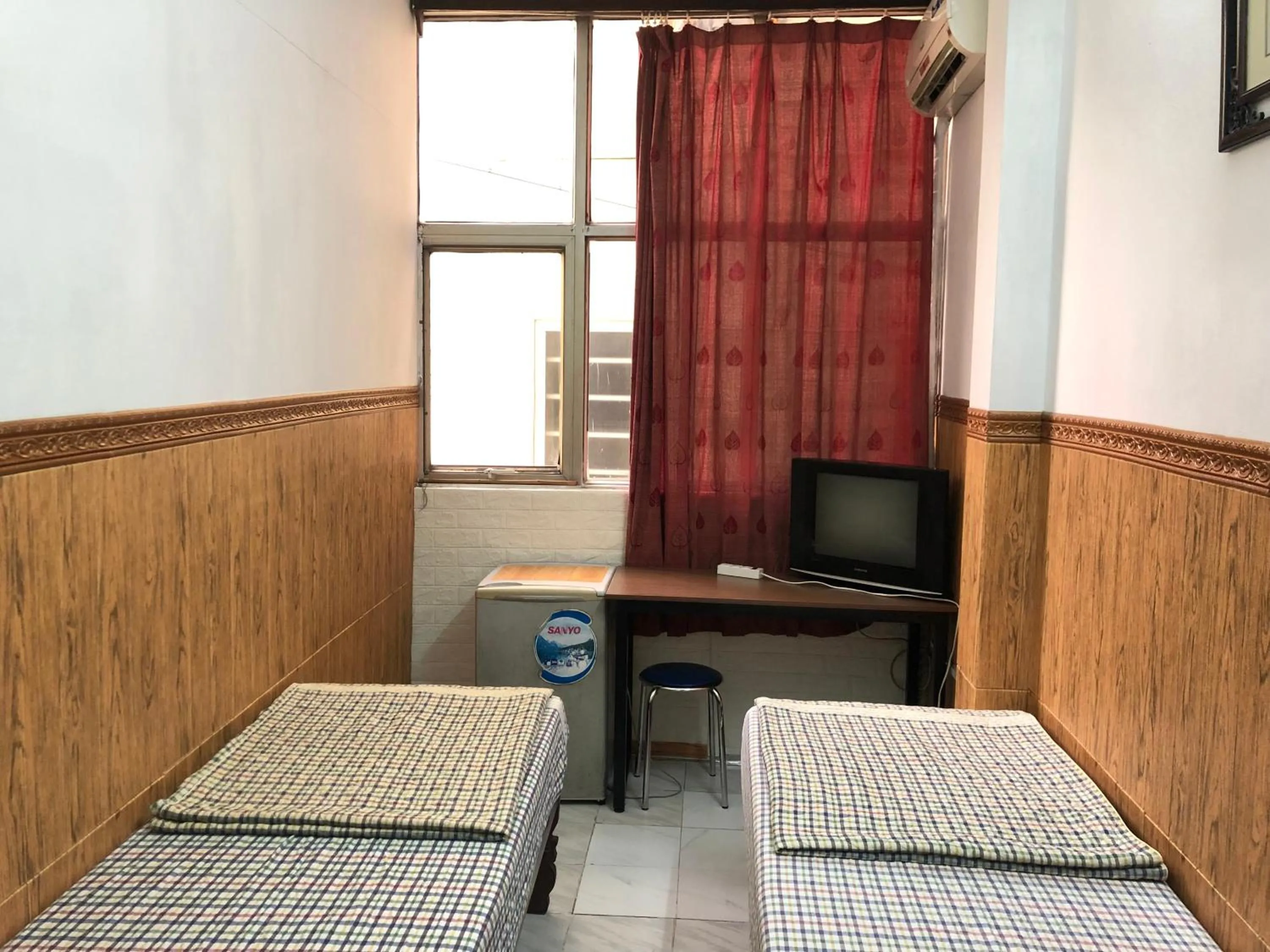 Bedroom, Bed in North Hostel N.2
