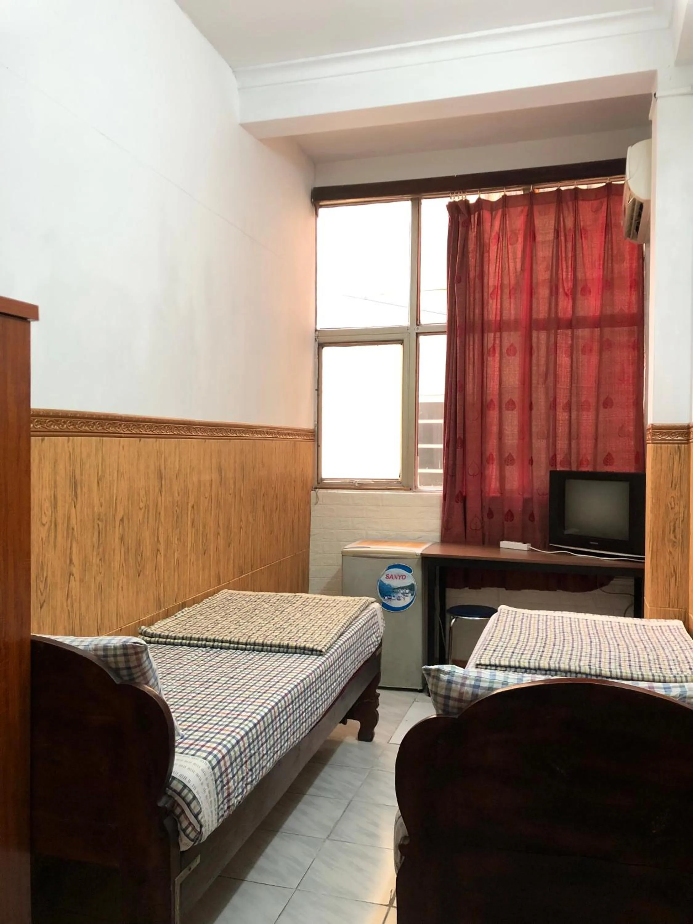 Bedroom, Bed in North Hostel N.2