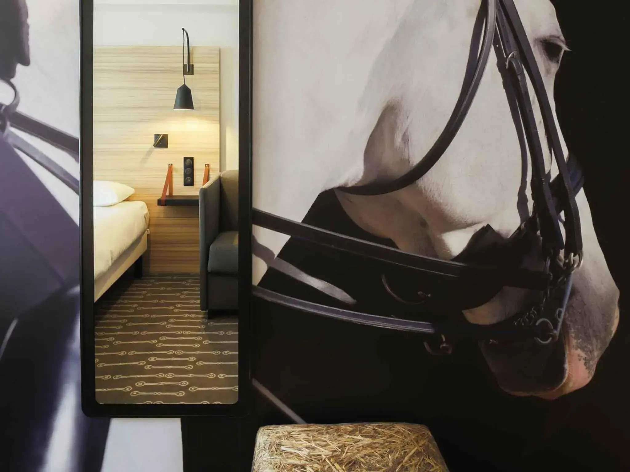 Bedroom, Bed in ibis Styles Laval Centre Gare Bedroom, Bed in ibis Styles Laval Centre Gare