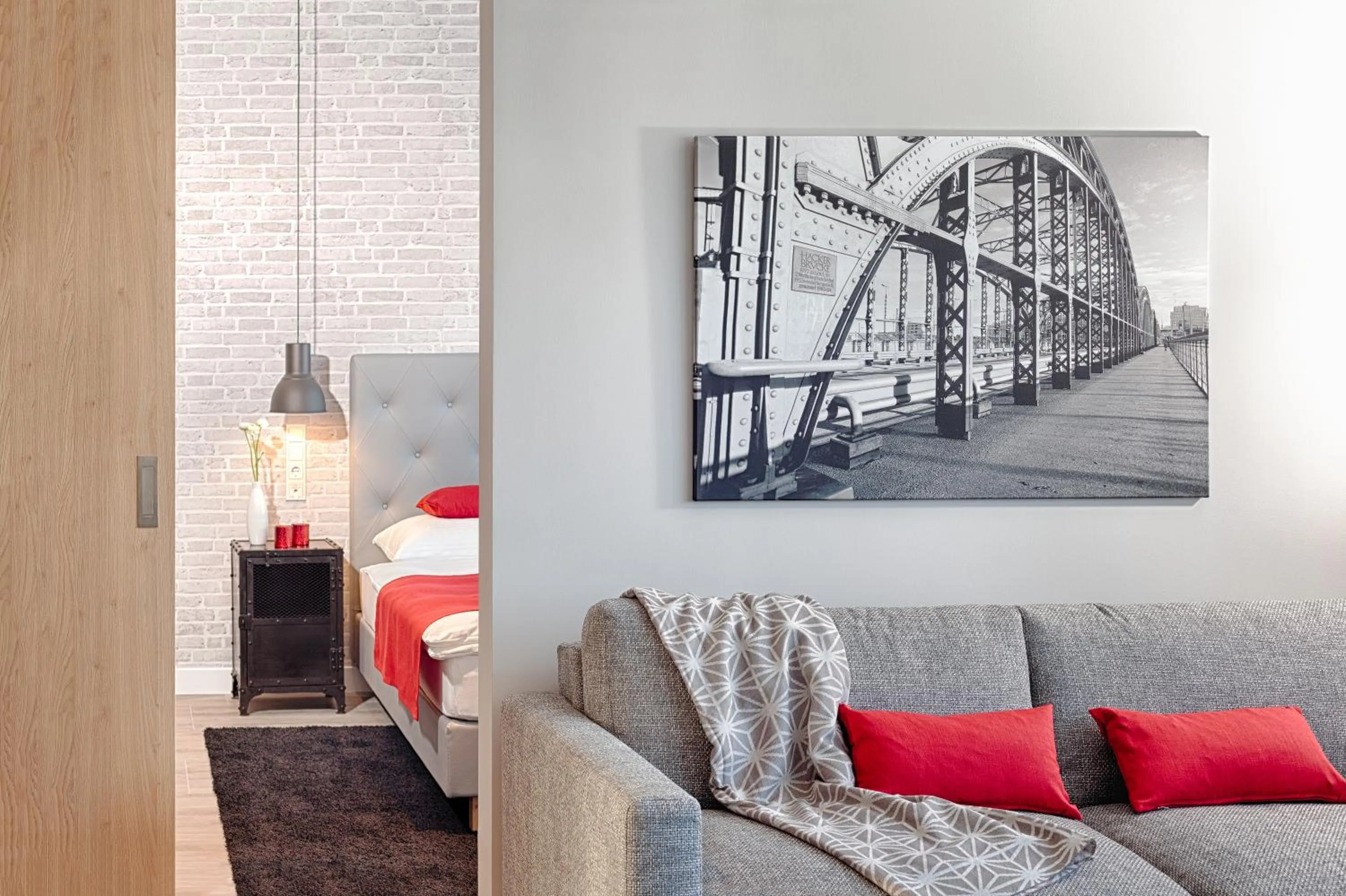 Photo of the whole room in MLOFT Apartments München