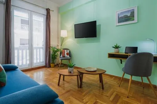 Olive House close to Acropolis