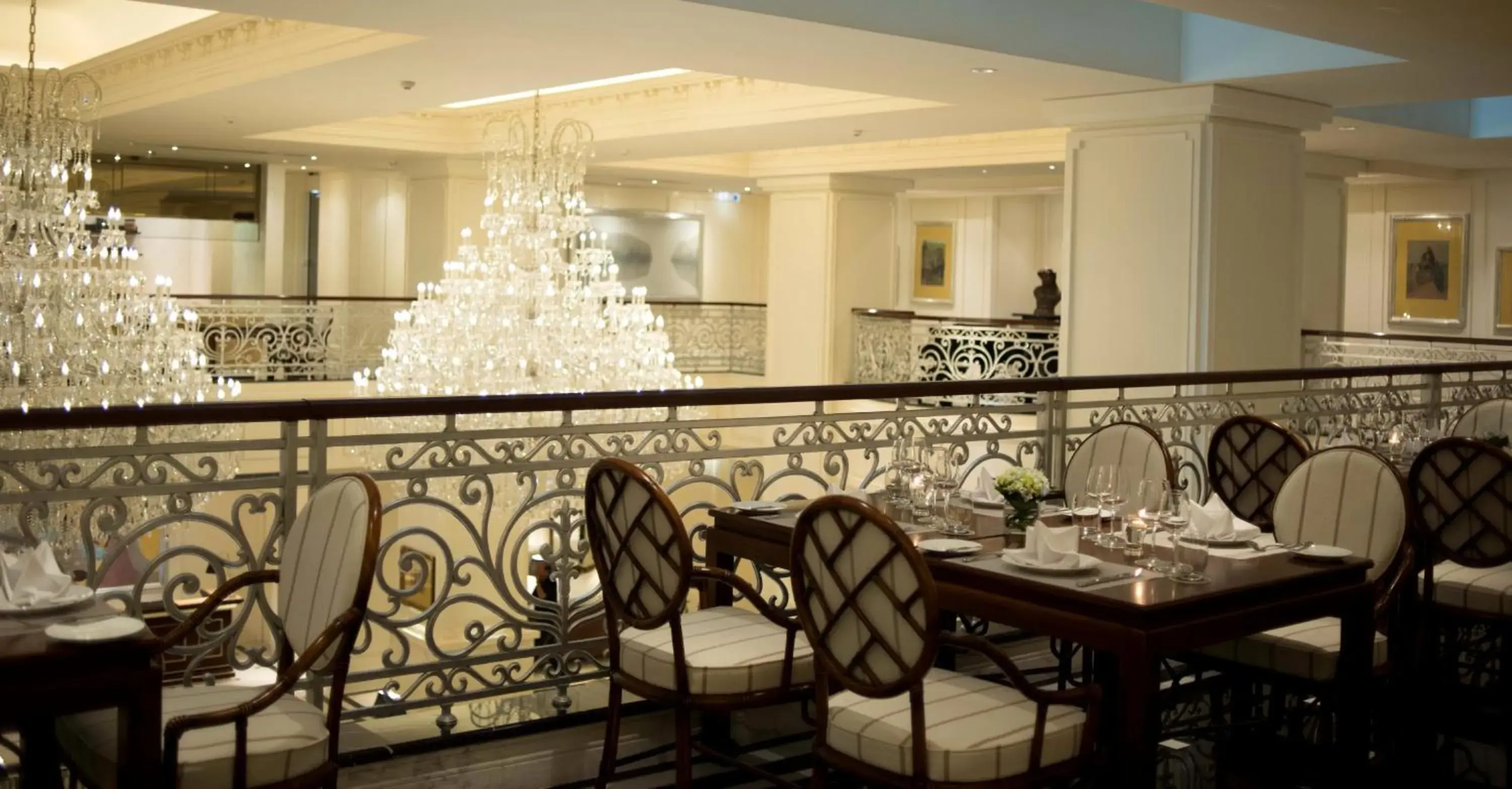 Restaurant/places to eat in Apricot Hotel Restaurant/places to eat in Apricot Hotel