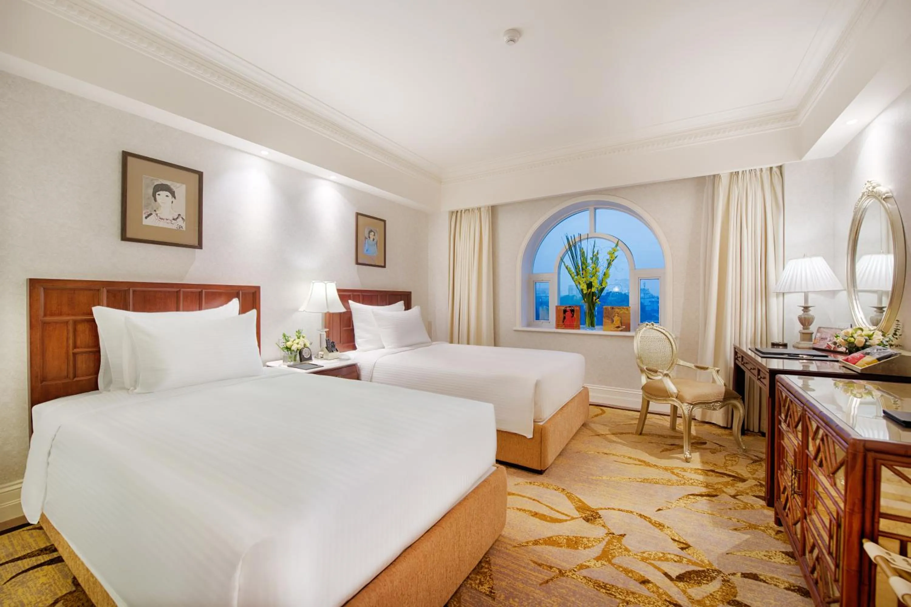 Bedroom, Bed in Apricot Hotel