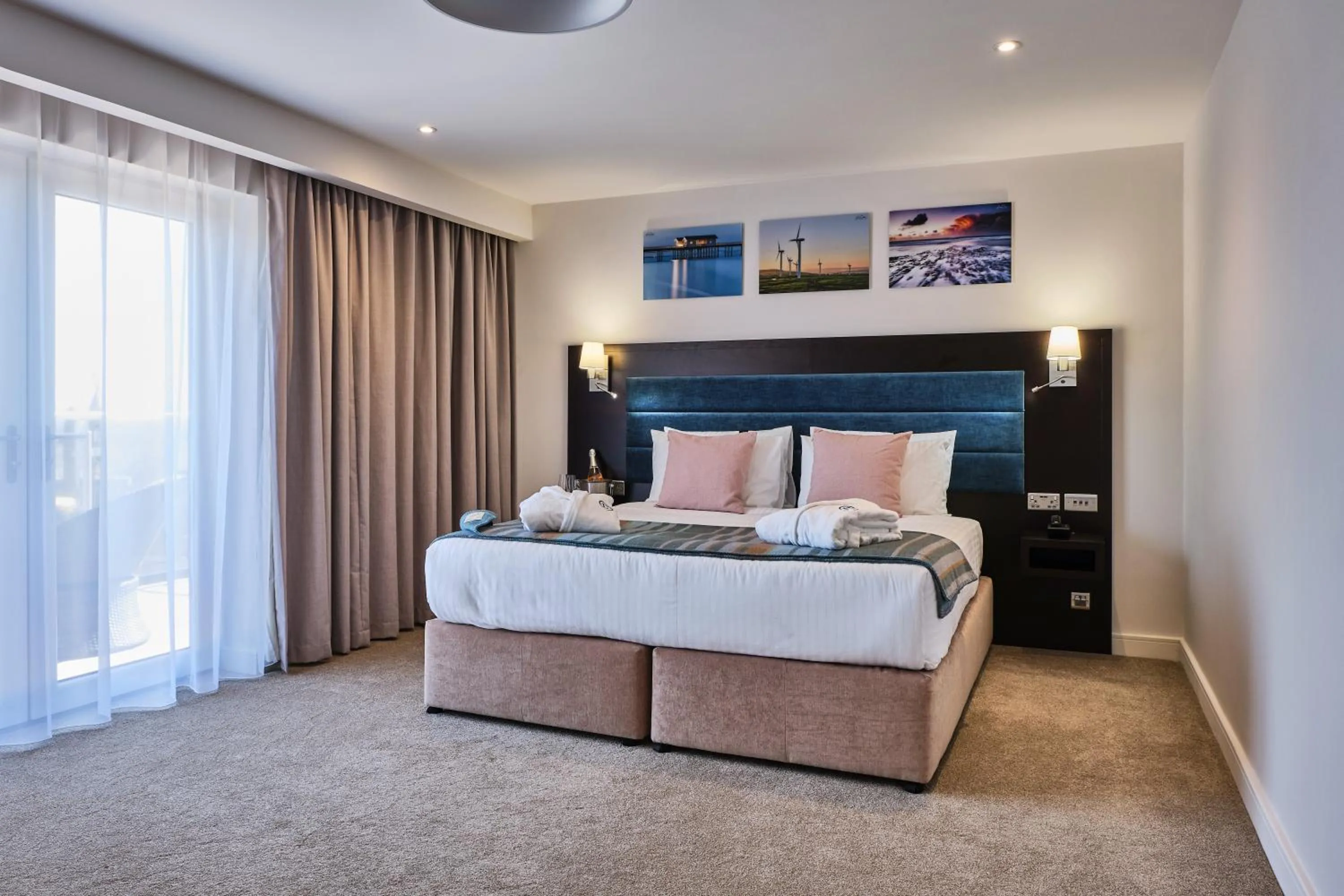 Photo of the whole room, Bed in Llanerch Vineyard Hotel