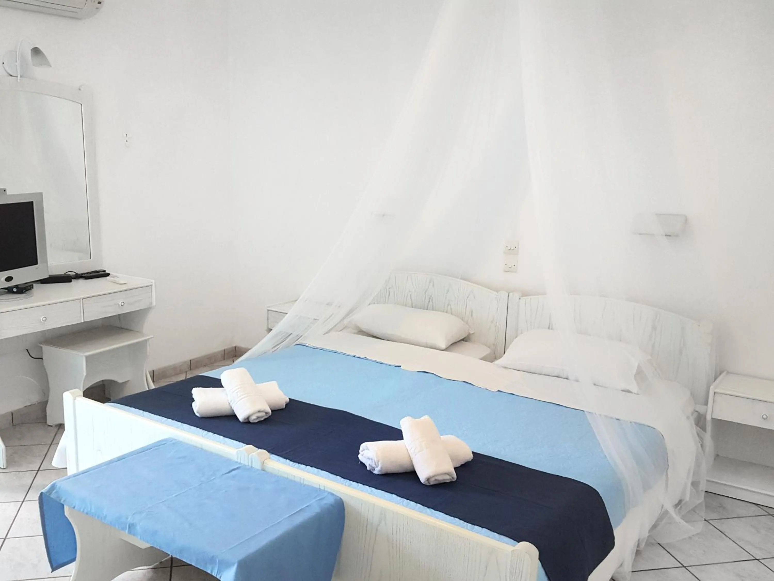 Bed in Apart Hotel Blumarin