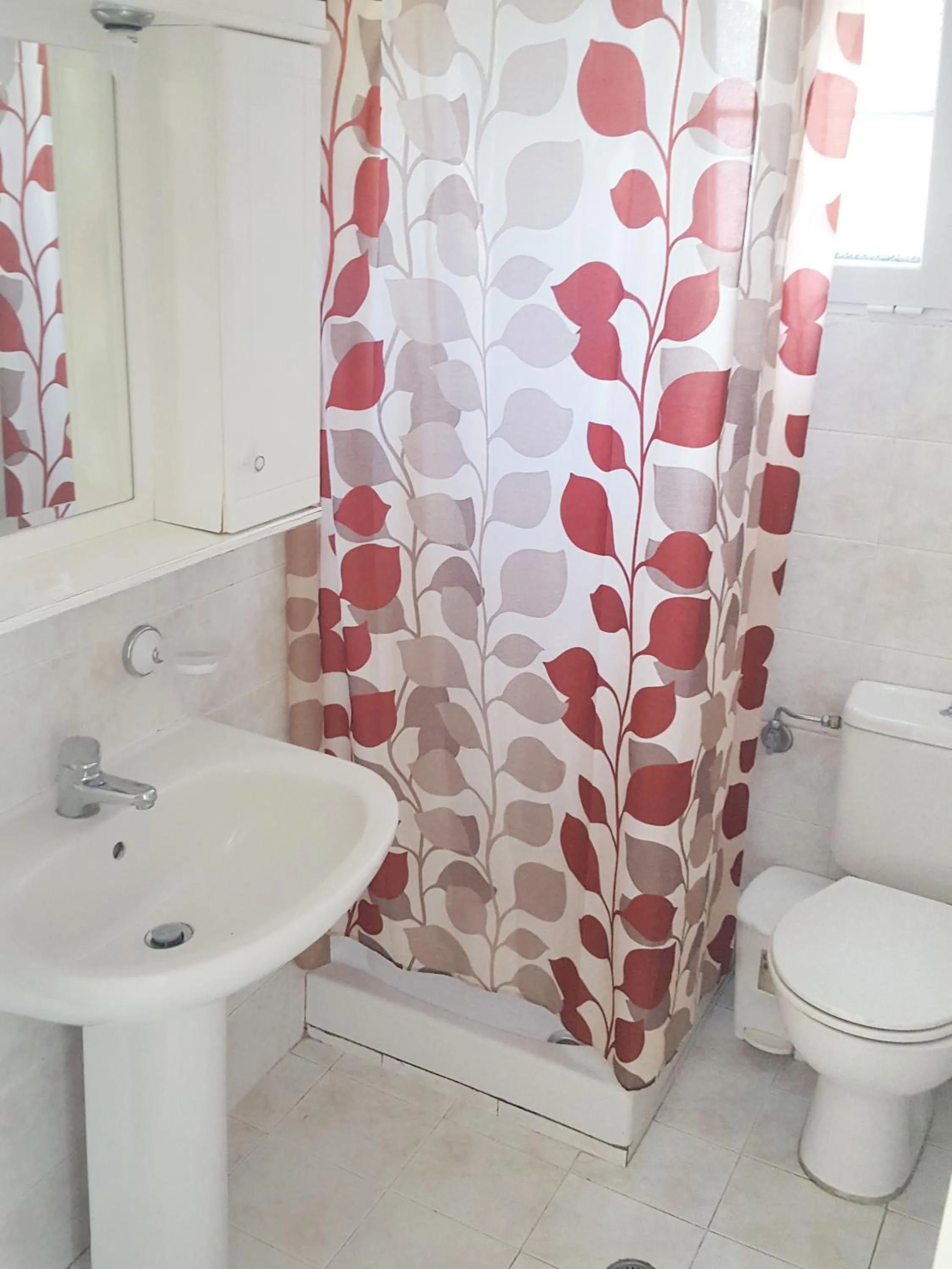 Shower in Apart Hotel Blumarin