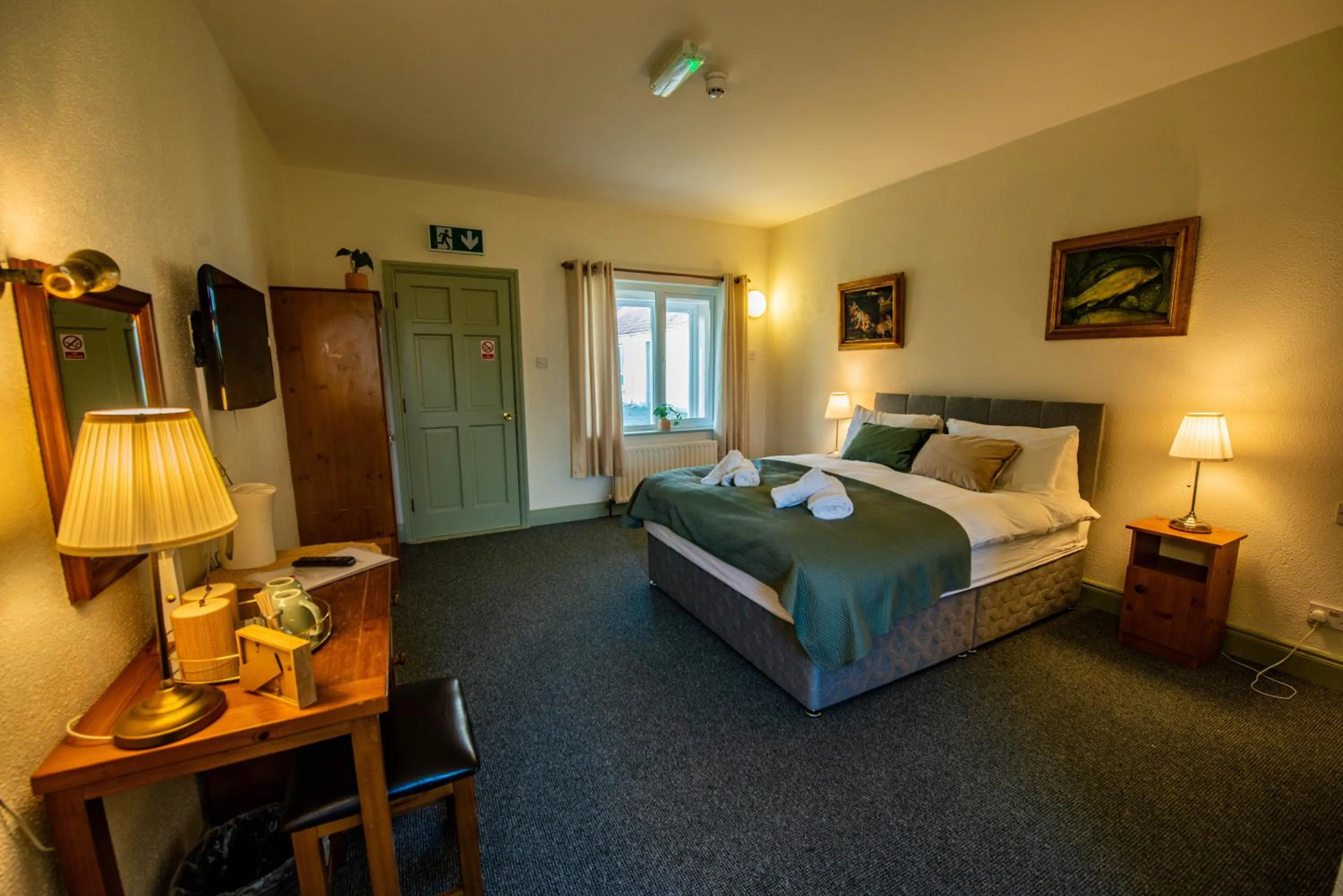 Bed in Greenfield Lodge Hotel Bar & Bistro