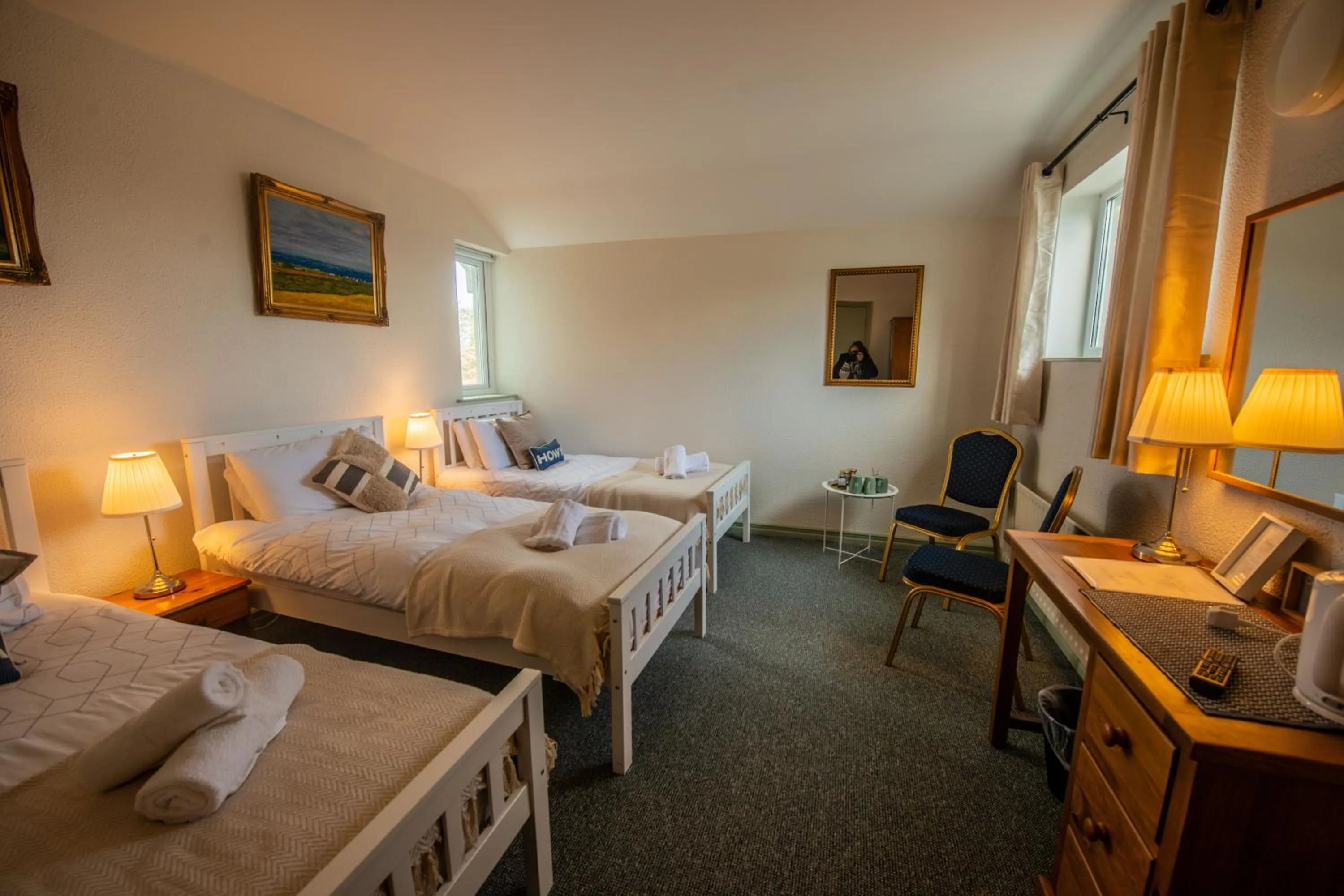 Bed in Greenfield Lodge Hotel Bar & Bistro