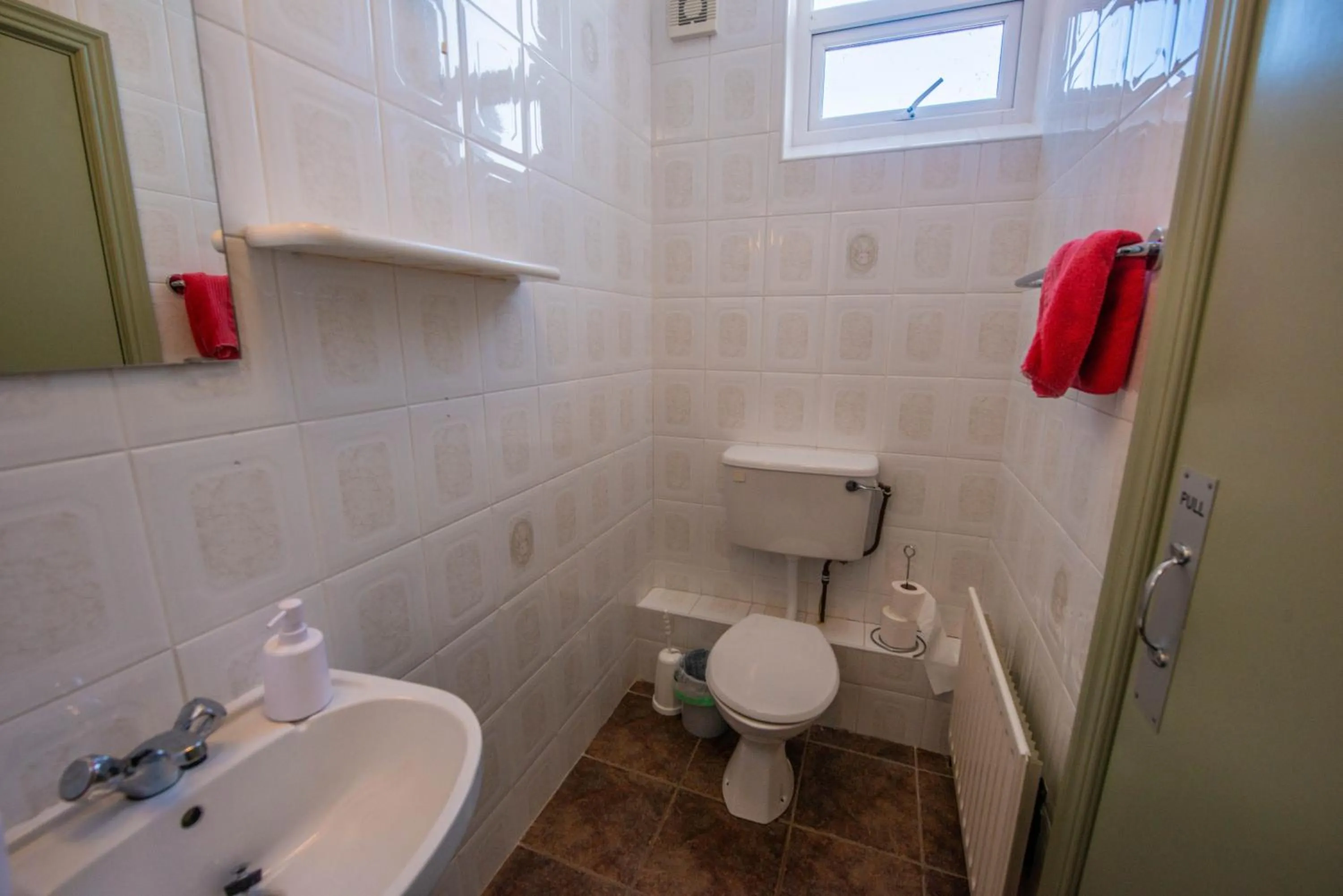 Shower in Greenfield Lodge Hotel Bar & Bistro