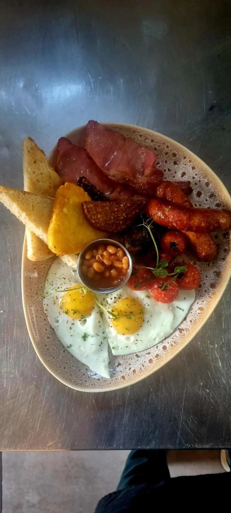 Breakfast in Greenfield Lodge Hotel Bar & Bistro