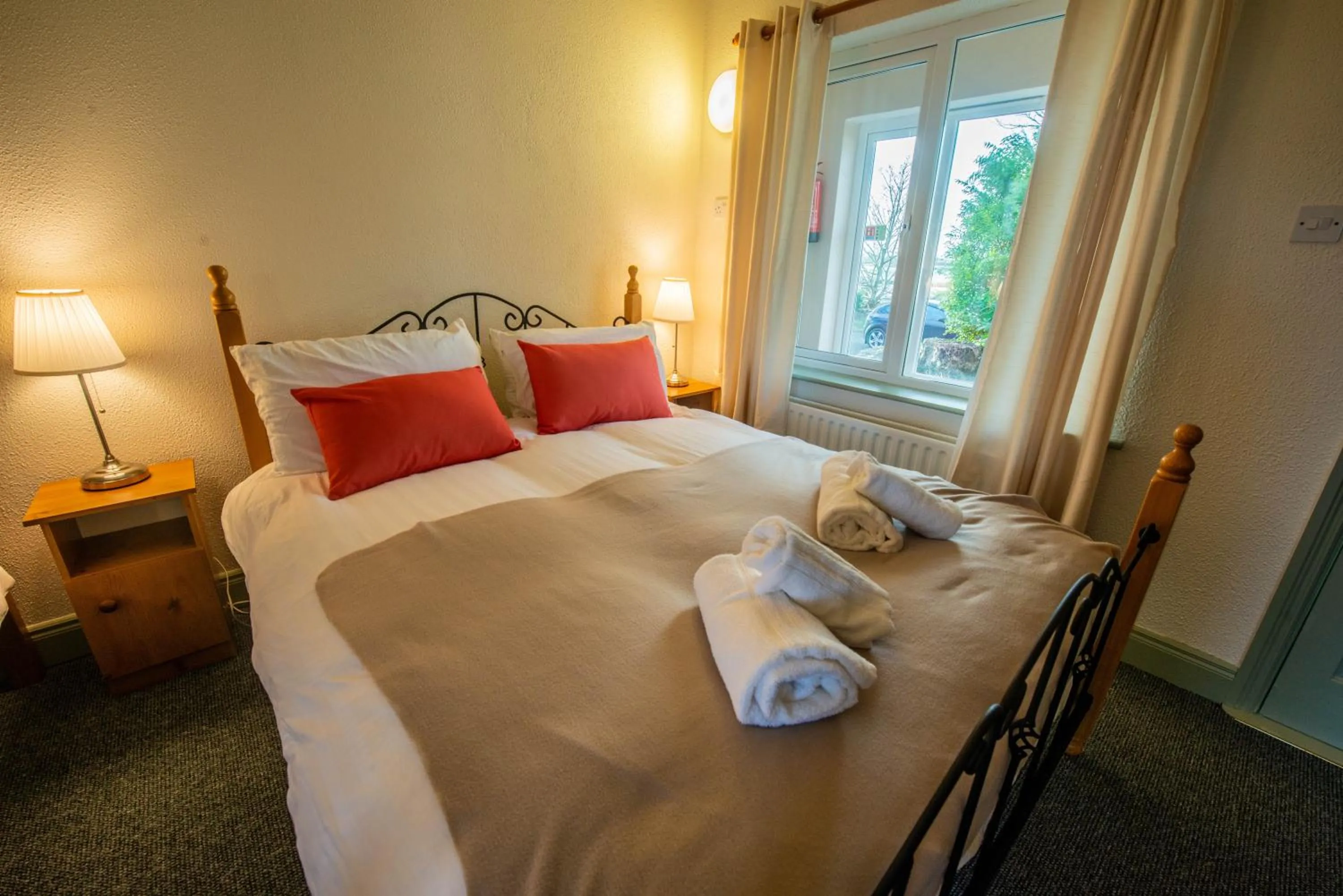 Bed in Greenfield Lodge Hotel Bar & Bistro