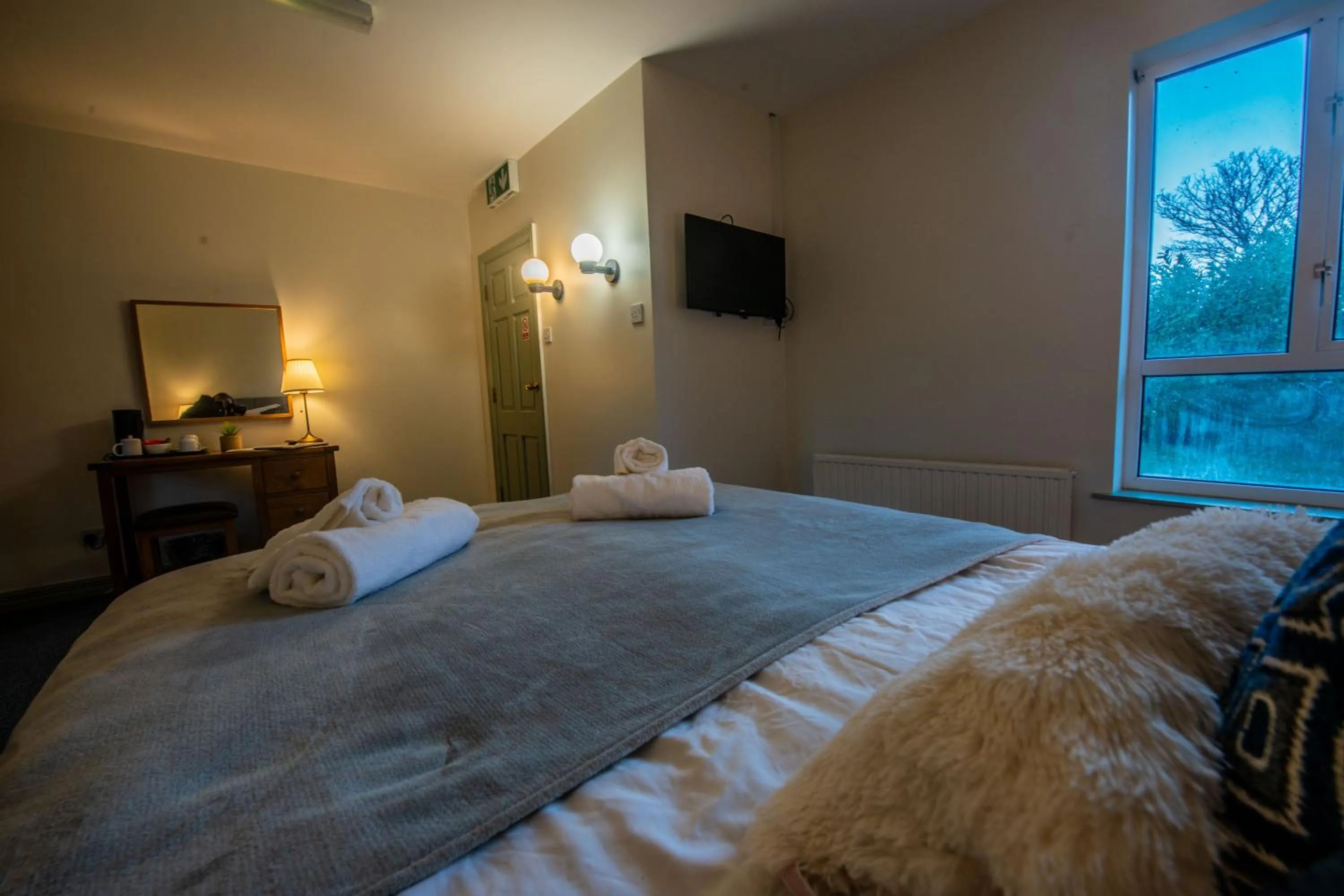 Bed in Greenfield Lodge Hotel Bar & Bistro