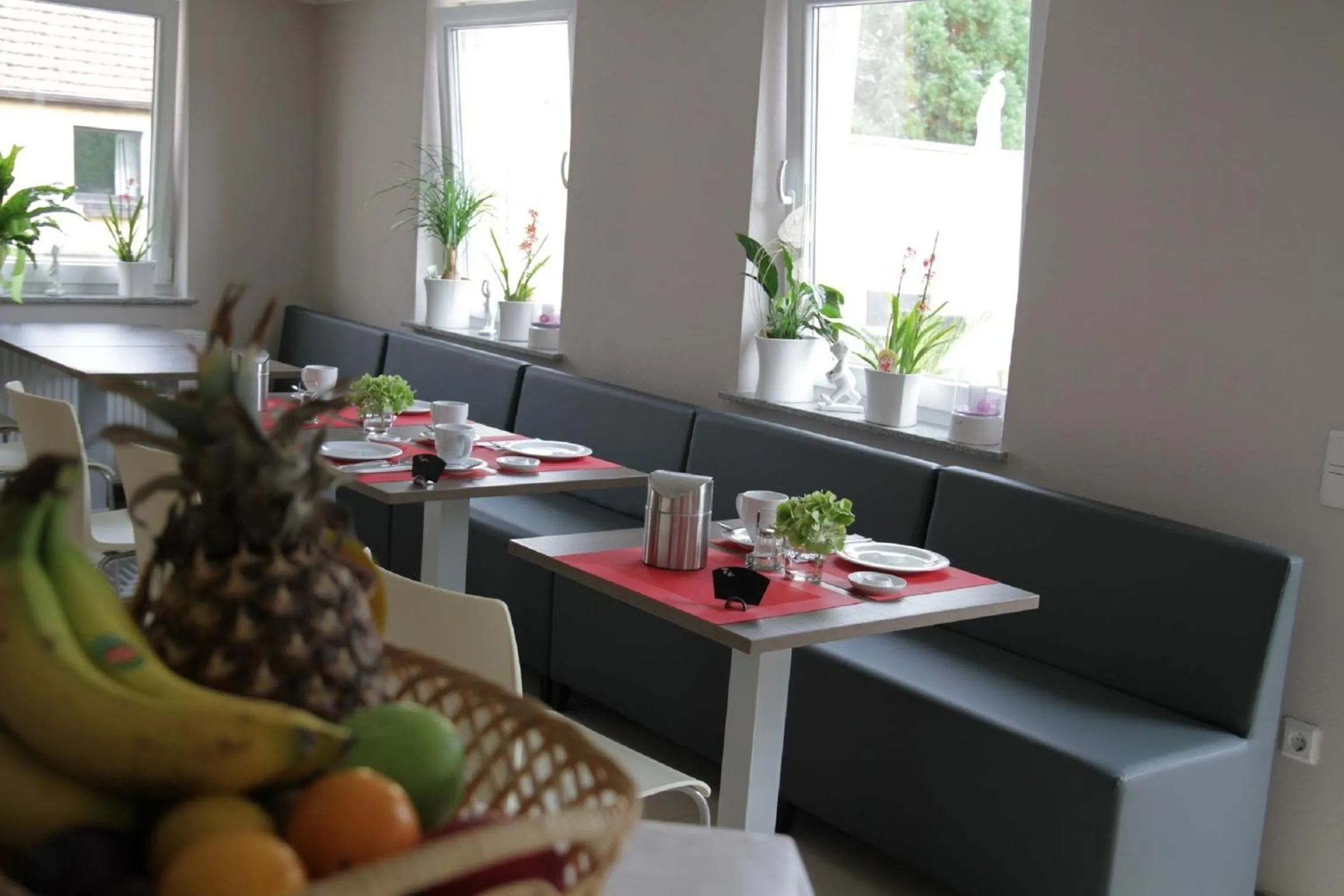 Dining area in Apado-Hotel garni