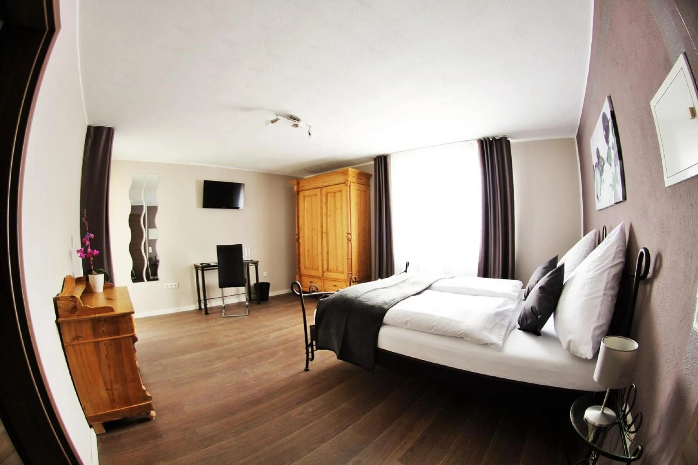 Bedroom, Bed in Apado-Hotel garni