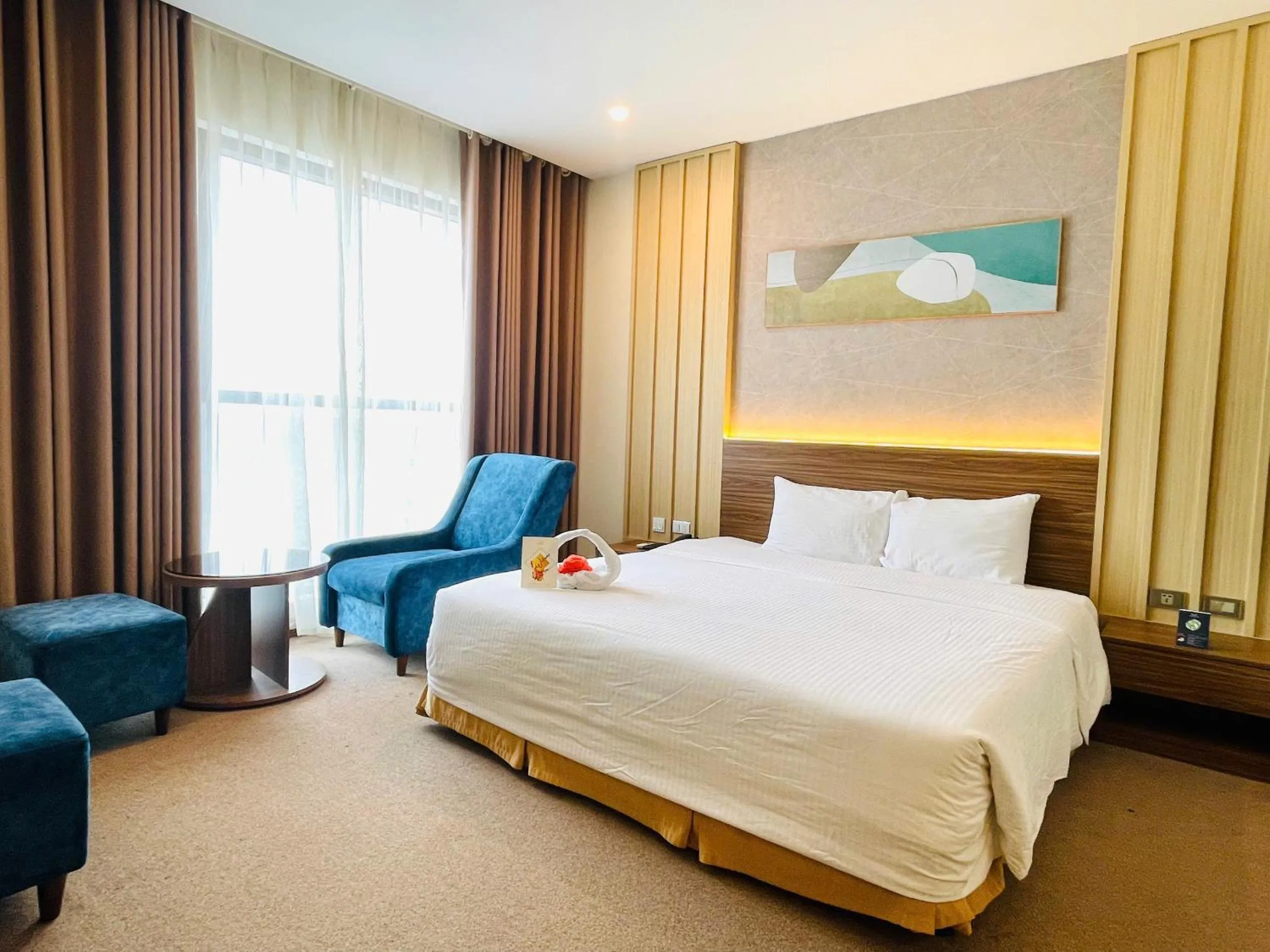 Bed in Muong Thanh Grand Quang Tri Hotel