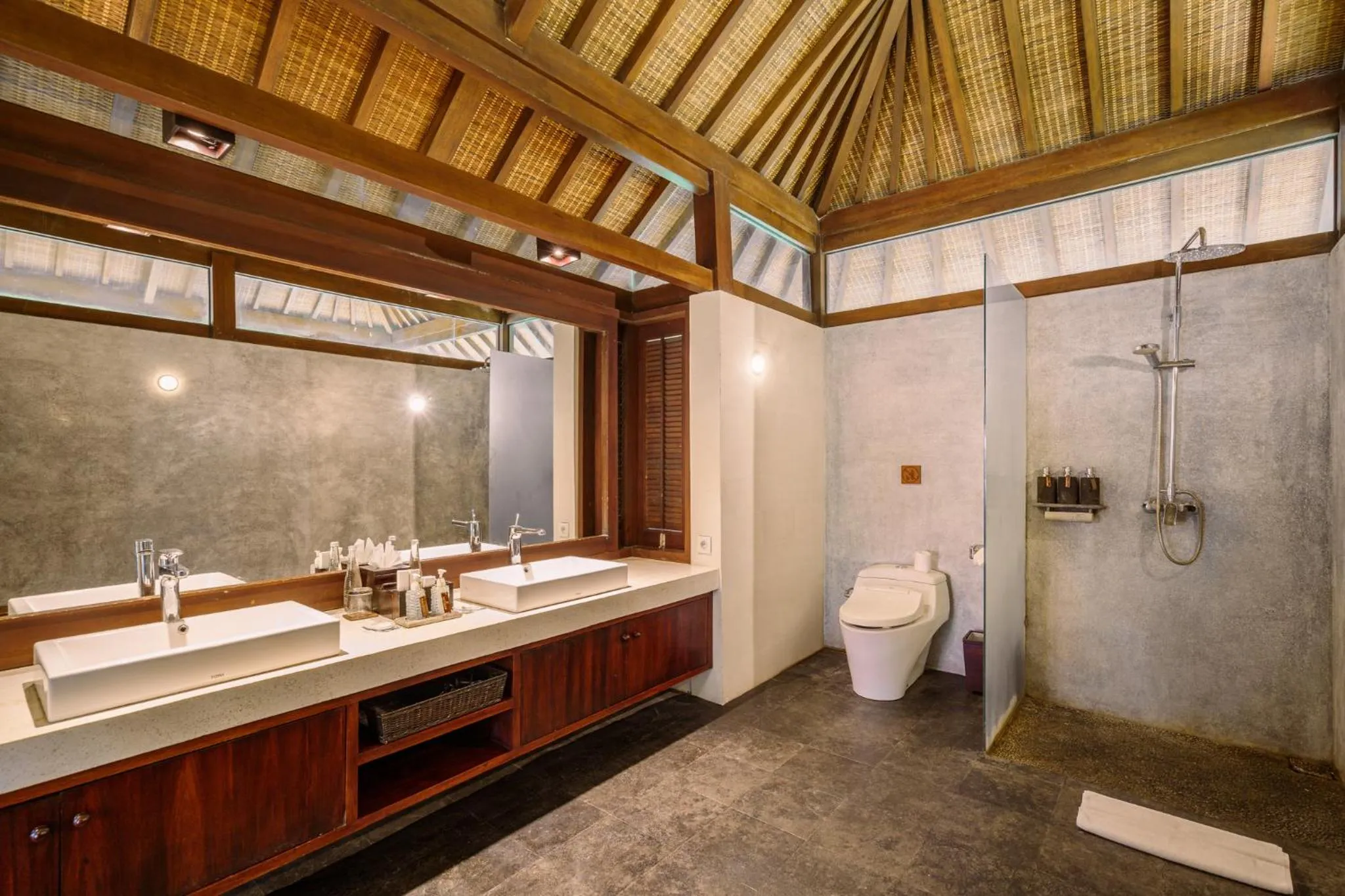 Shower in BeingSattvaa Luxury Ubud